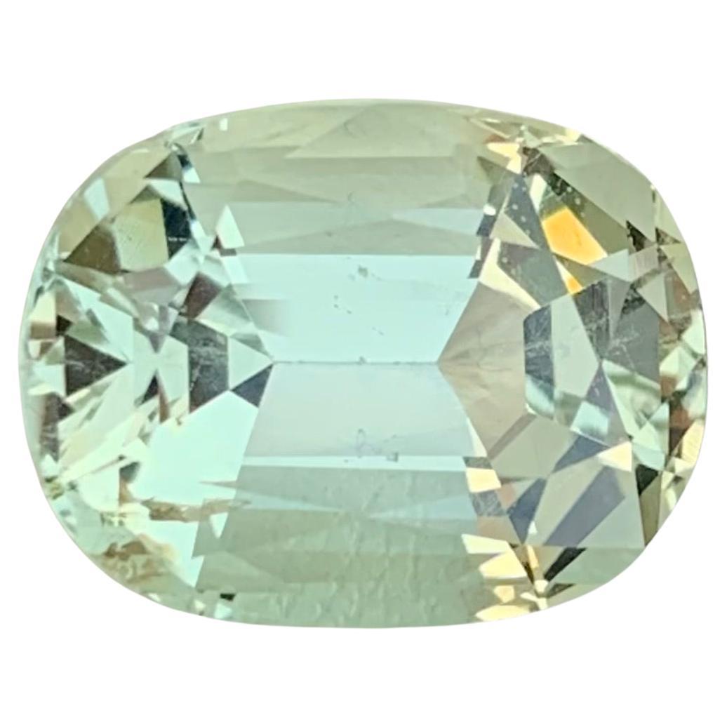 7.75 Carat Pretty Loose Heliodor Yellow Beryl Gemstone For Sale