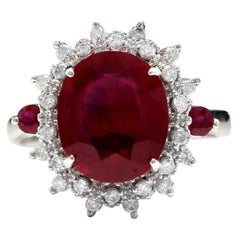 Impressionnante bague en or blanc 14 carats avec rubis rouge et diamants de 7,75 carats