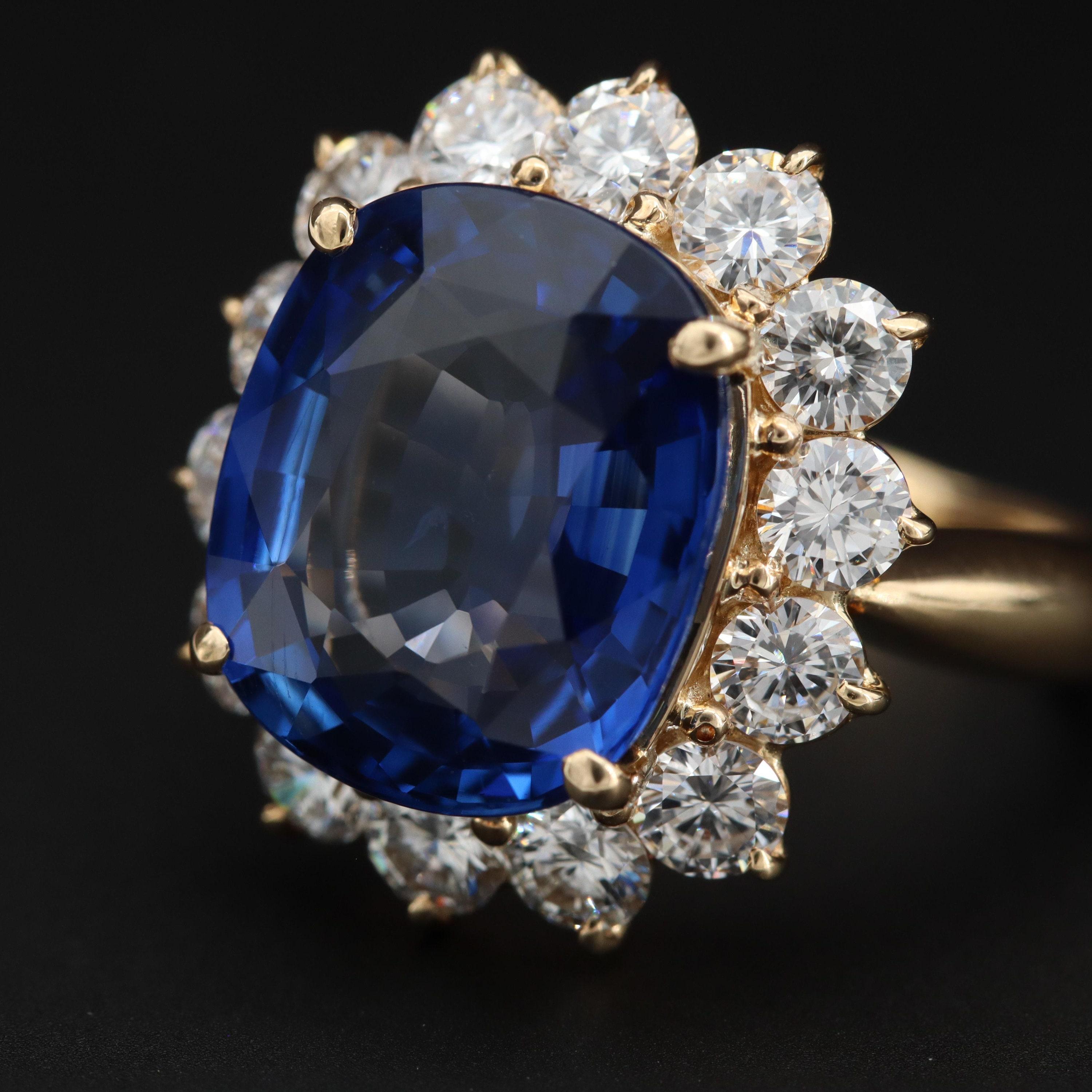 For Sale:  18K Gold 5 CT Natural Sapphire Diamond Antique Art Deco Style Engagement Ring 2