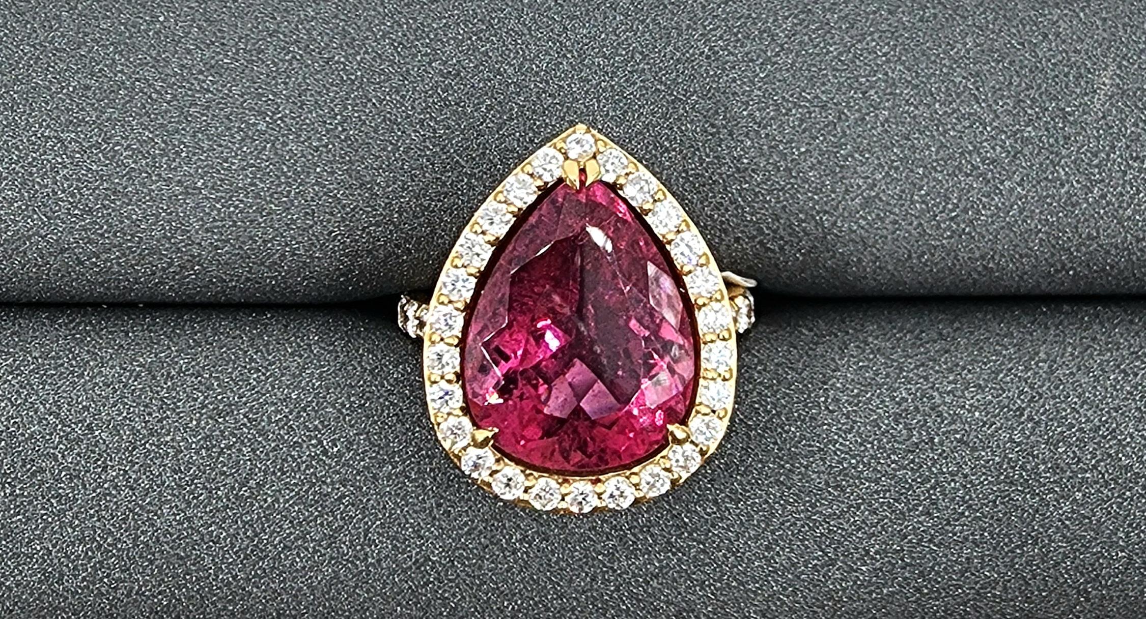 Pear Cut 7.75 ct Natural Rubellite & Diamond Ring For Sale