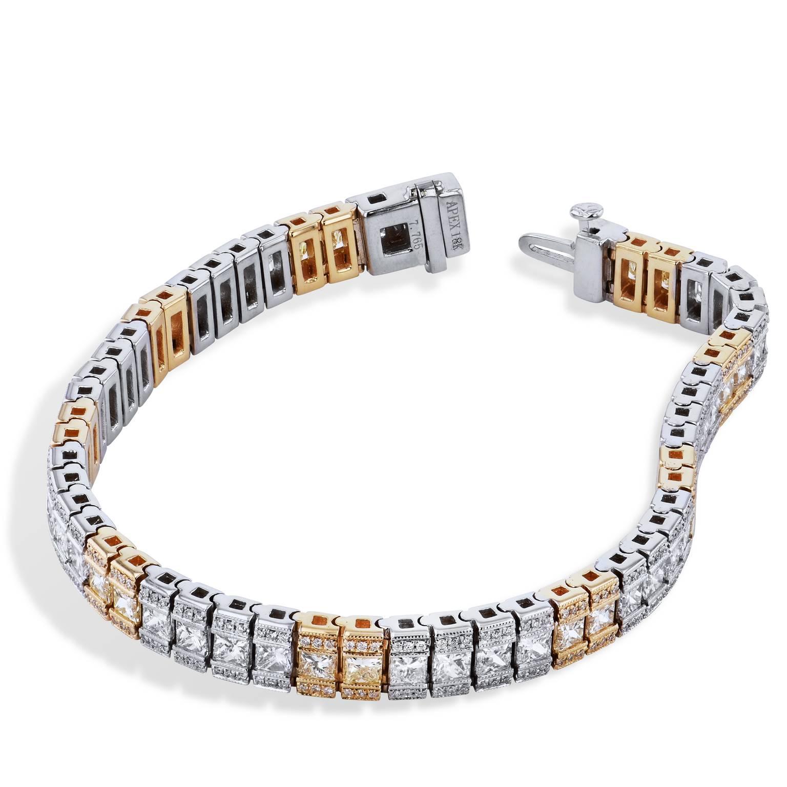 7.77 Carat Princess Cut and Round Cut Diamond Link Bracelet in 18 karat Gold  

Alternating 18 karat yellow gold and white gold create a visually stunning display in this previously loved 7.77 carat princess cut and round brilliant cut diamond