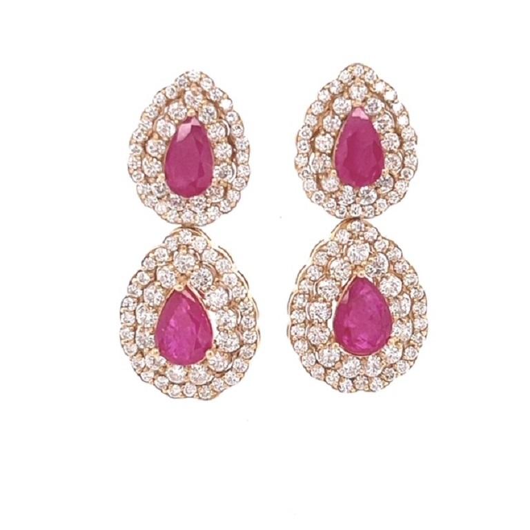 7.77 Carat Natural Ruby Diamond Yellow Gold Drop Earrings For Sale 3