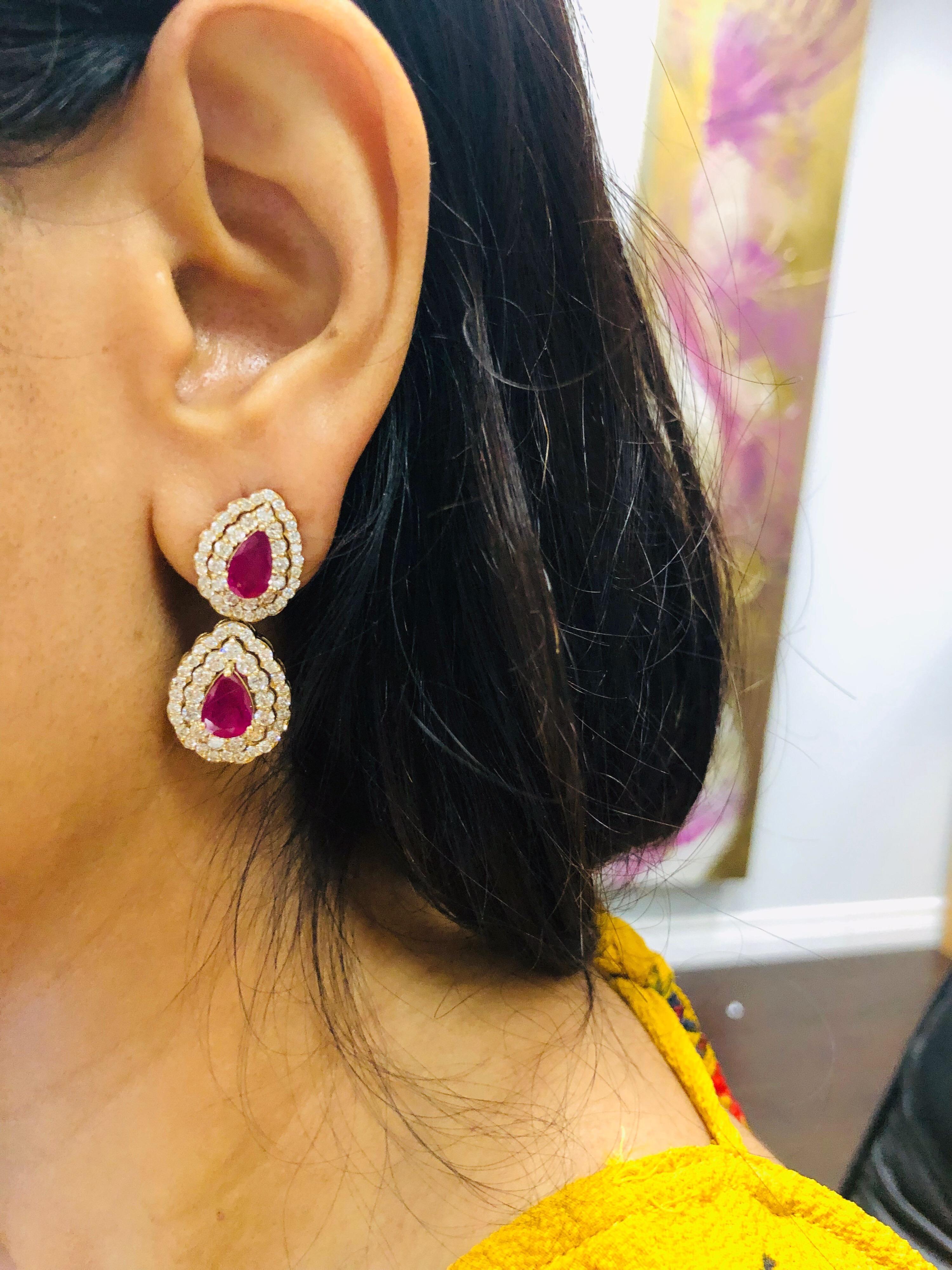 7.77 Carat Natural Ruby Diamond Yellow Gold Drop Earrings For Sale 2