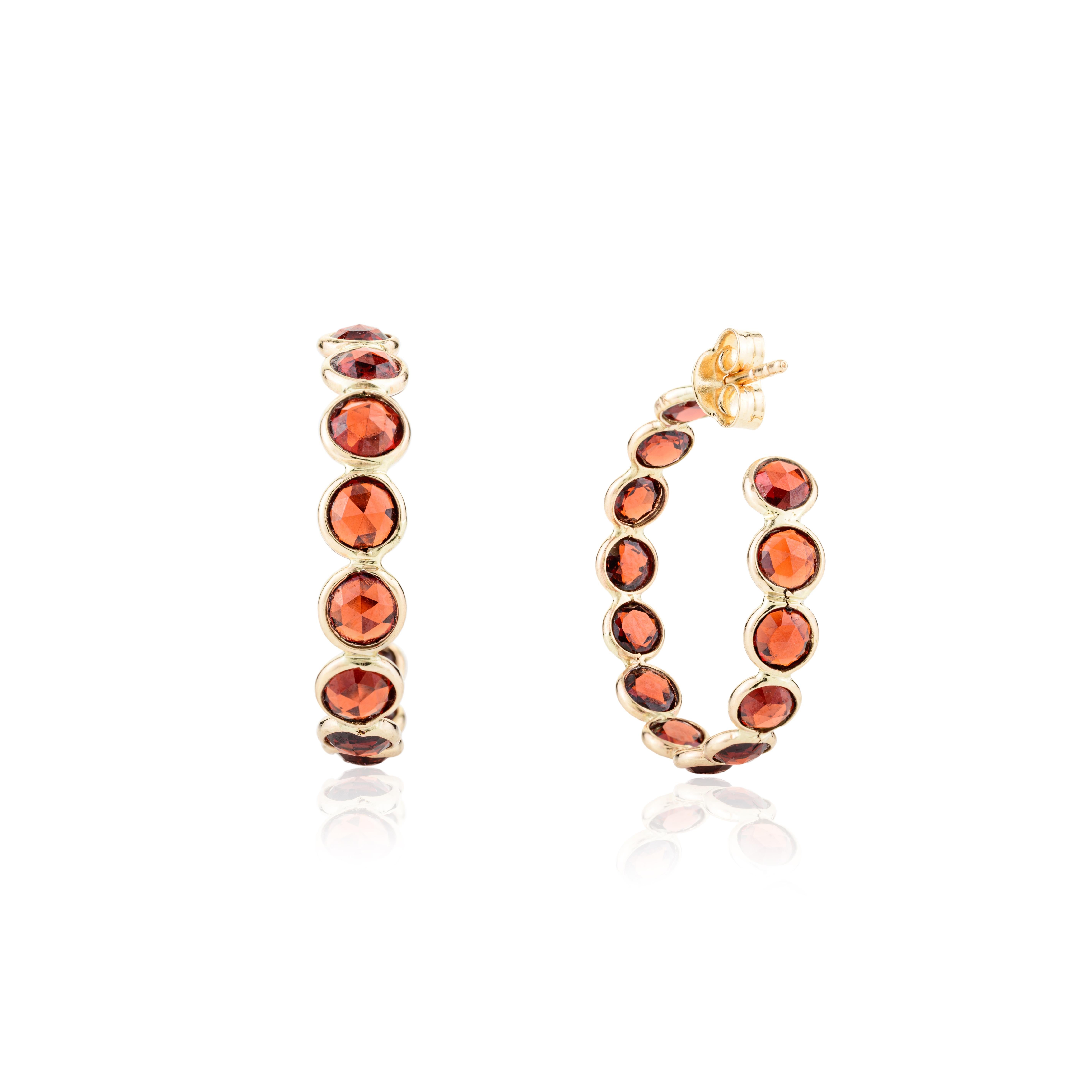 7.77 CTW Natural Round Garnet Hoop Earrings for Gift in 14k Solid Yellow Gold For Sale 1