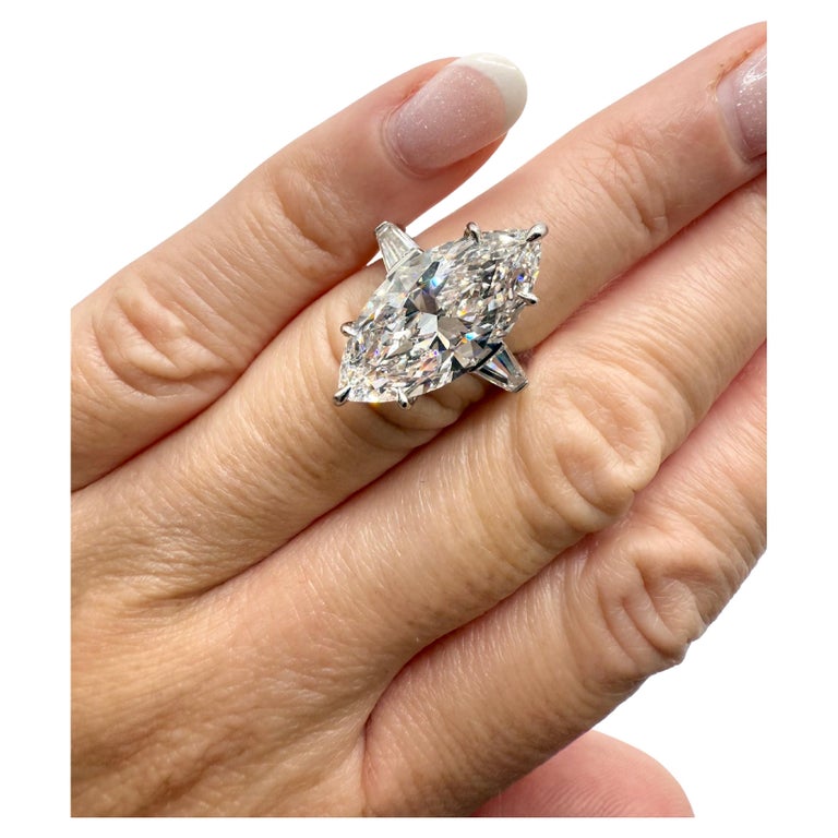 Bague Or 18 Carats Style Marquise Avec Diamants - 1,00 Carat Total, Poids 7,96g, Taille 64