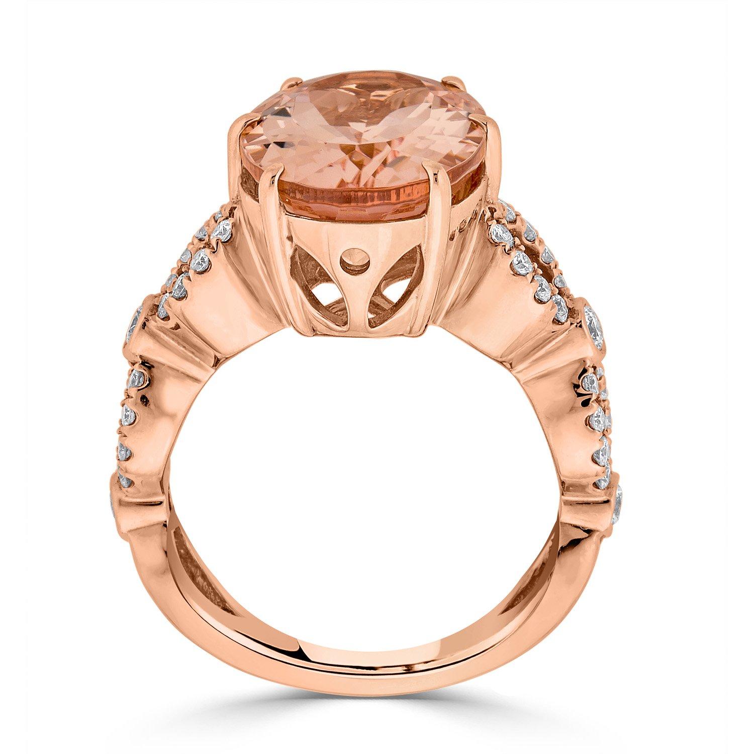 Oval Cut 7.77ct Morganite Ring with 0.50Tct Diamonds Set in 14K Rose Gold For Sale