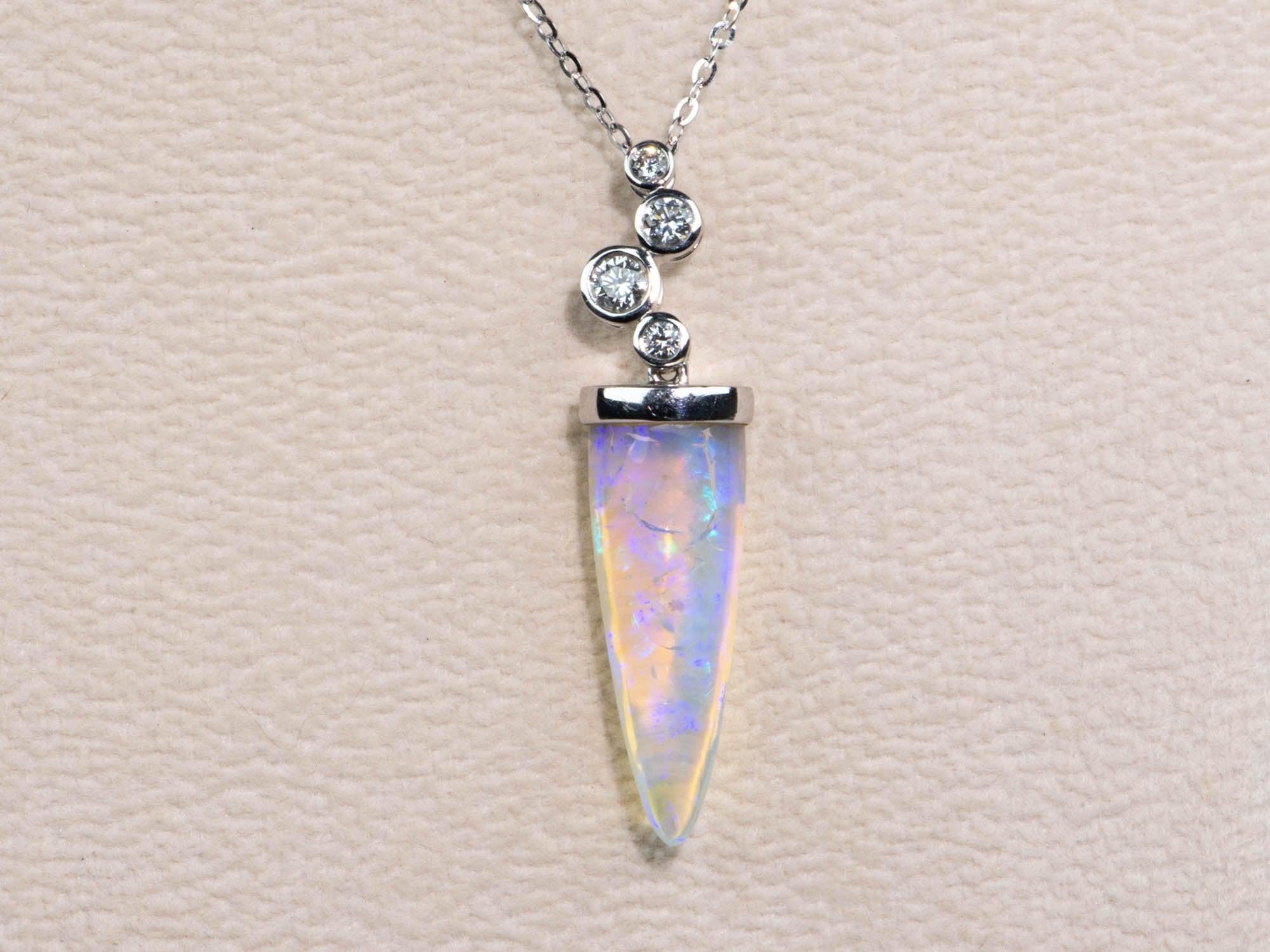 ♥ 7.77ct Rare Australian Belemnite Pipe Opal Fossil with Diamond Pendant Necklace 18K White Gold Collector's Gem Fossilized V1152

♥ Belemnites are extinct squid-like creatures that lived in the late Triassic to late Cretaceous periods, some 200