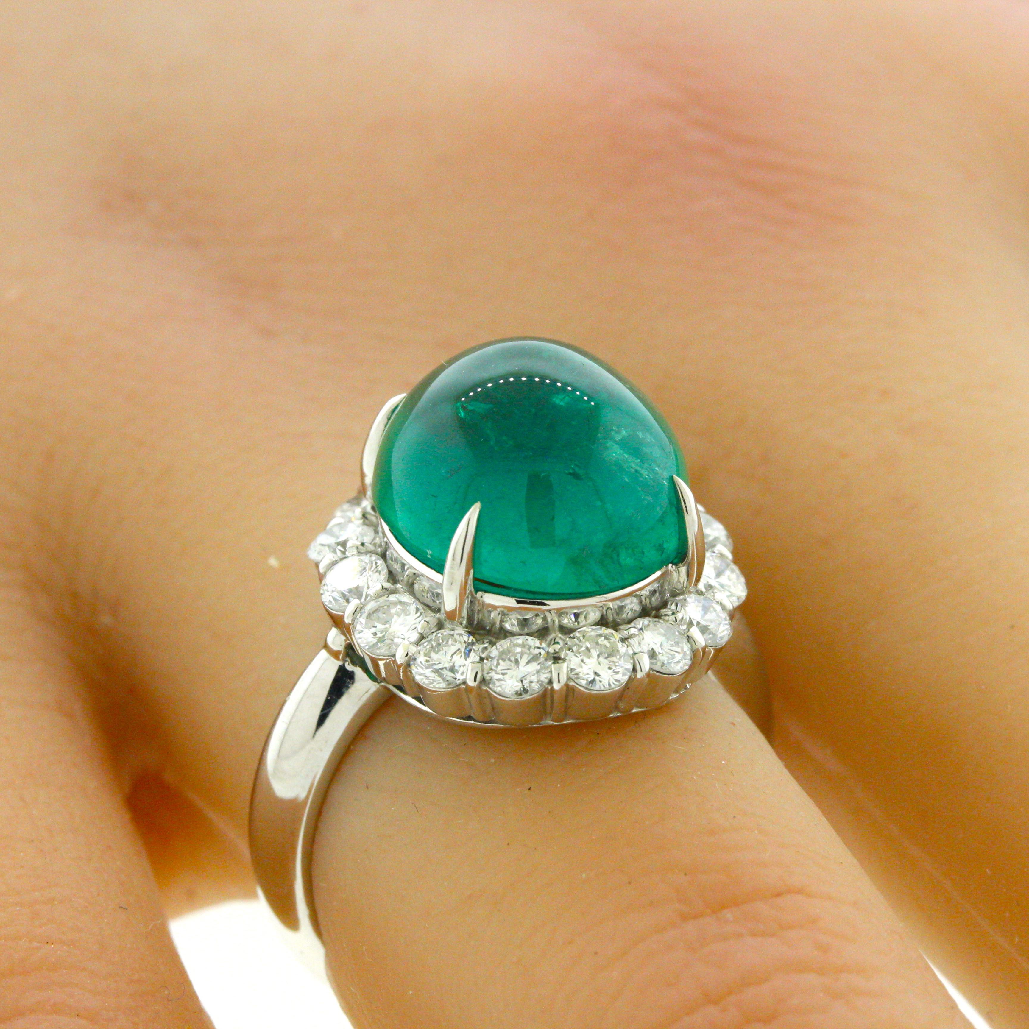 7.78 Carat Gem Cabochon Emerald Diamond Platinum Ring For Sale 3
