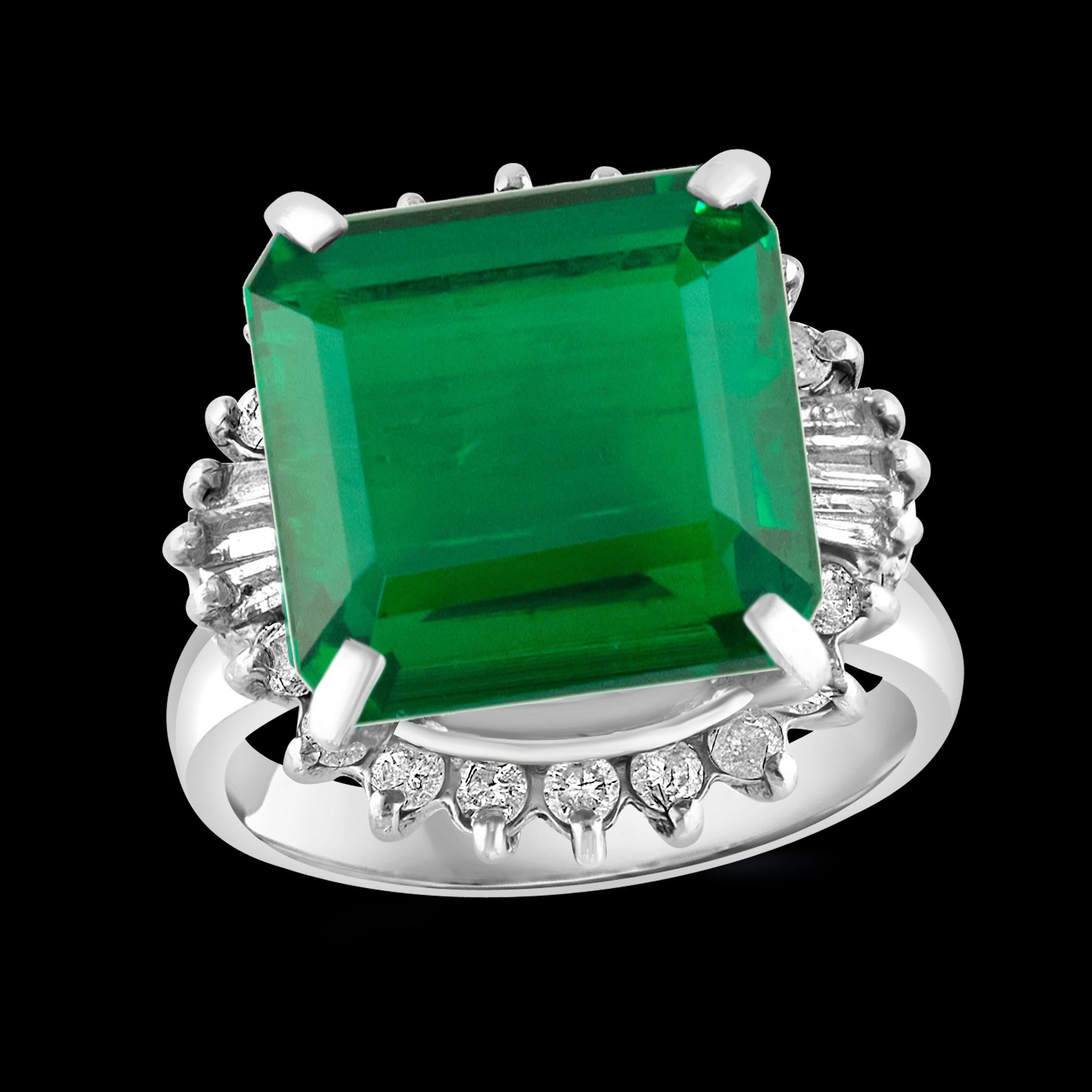 7.78 Carat Natural Square Emerald & 0.45 Ct Diamond Ring in Platinum, Size 4.5 For Sale 6