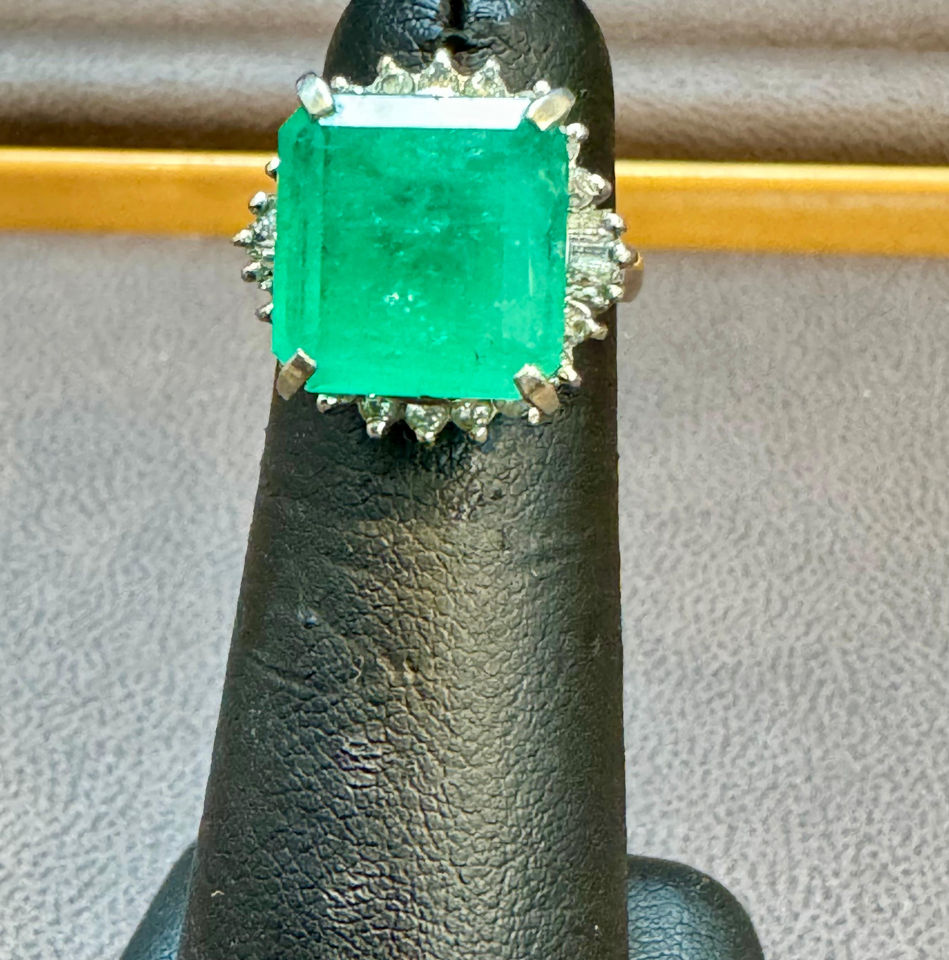 7.78 Carat Natural Square Emerald & 0.45 Ct Diamond Ring in Platinum, Size 4.5 For Sale 2