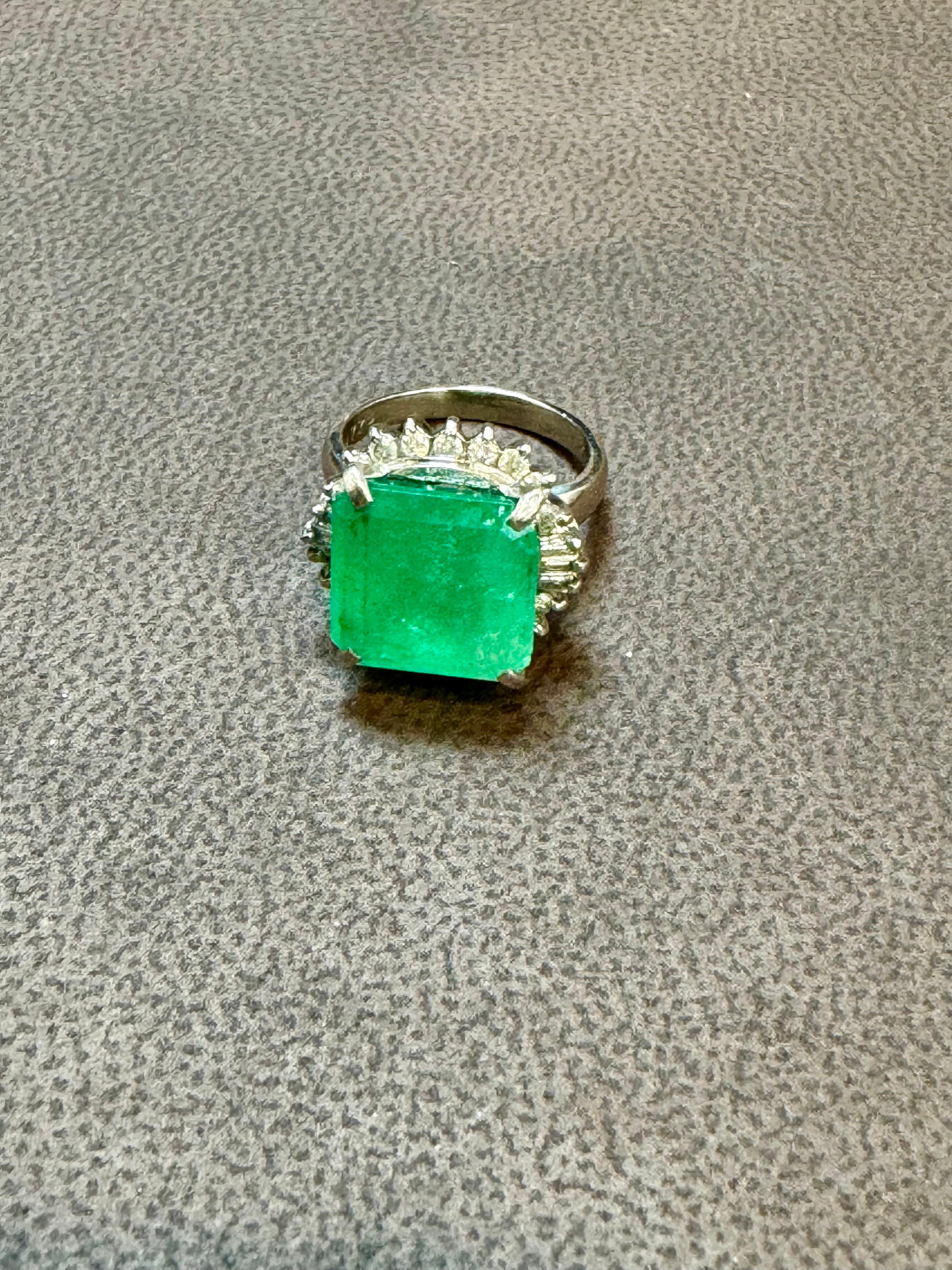 7.78 Carat Natural Square Emerald & 0.45 Ct Diamond Ring in Platinum, Size 4.5 For Sale 4