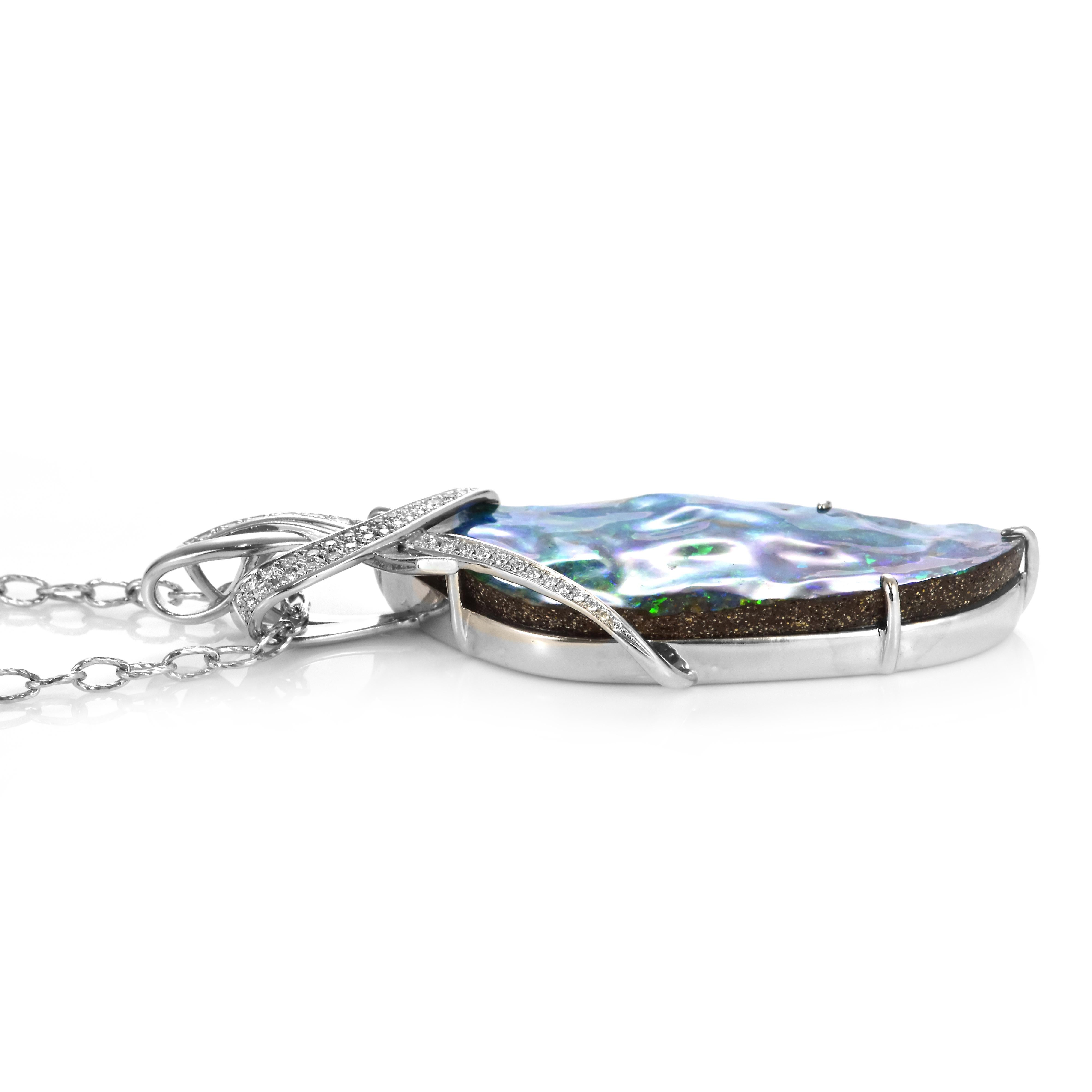 Pendentif en platine de 77.80 carats d'opale de Boulder australienne naturelle et de diamants en vente 7