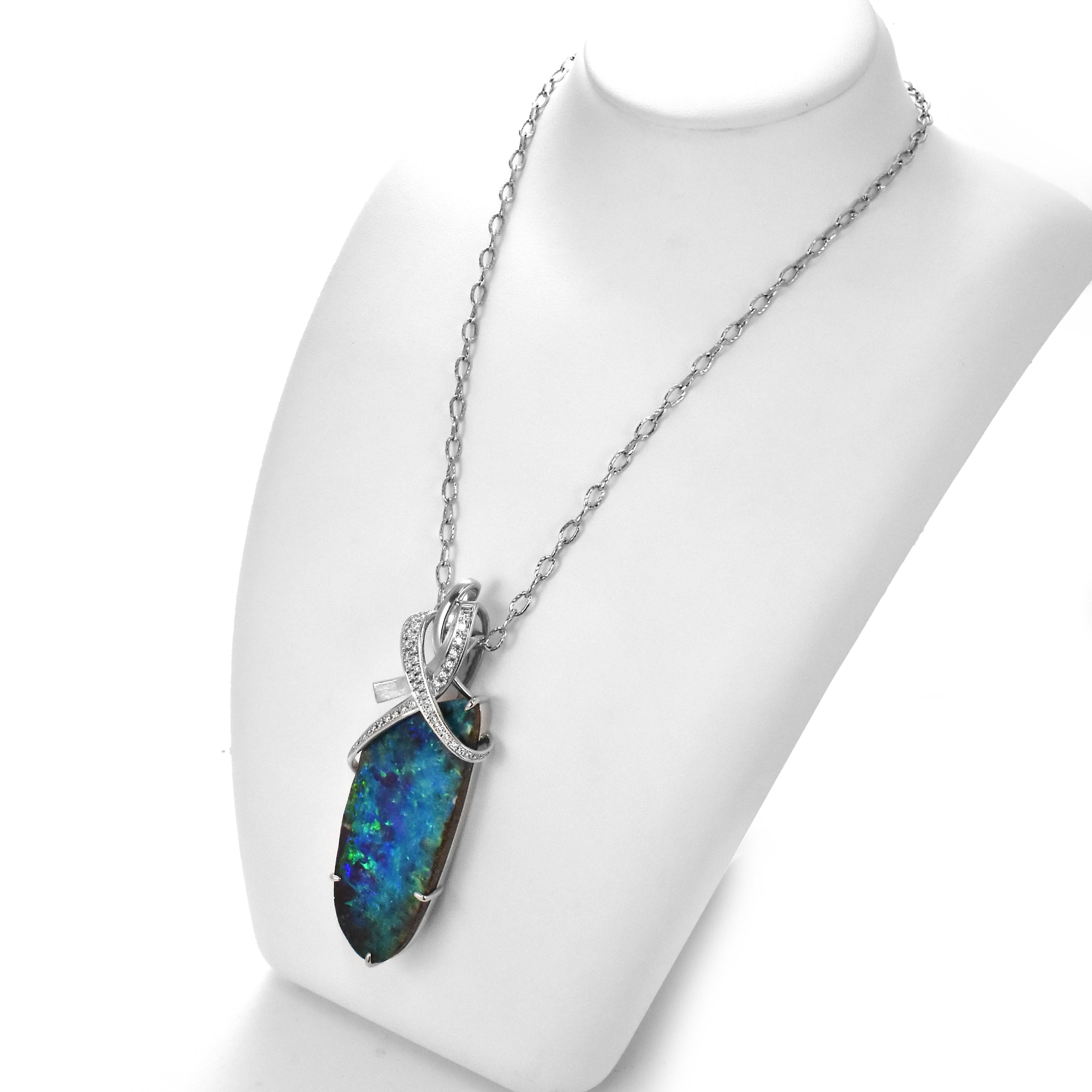 Pendentif en platine de 77.80 carats d'opale de Boulder australienne naturelle et de diamants en vente 11