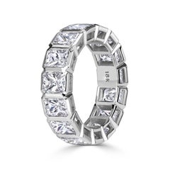 7.78ct Radiant Cut Diamant Eternity Band in Platin