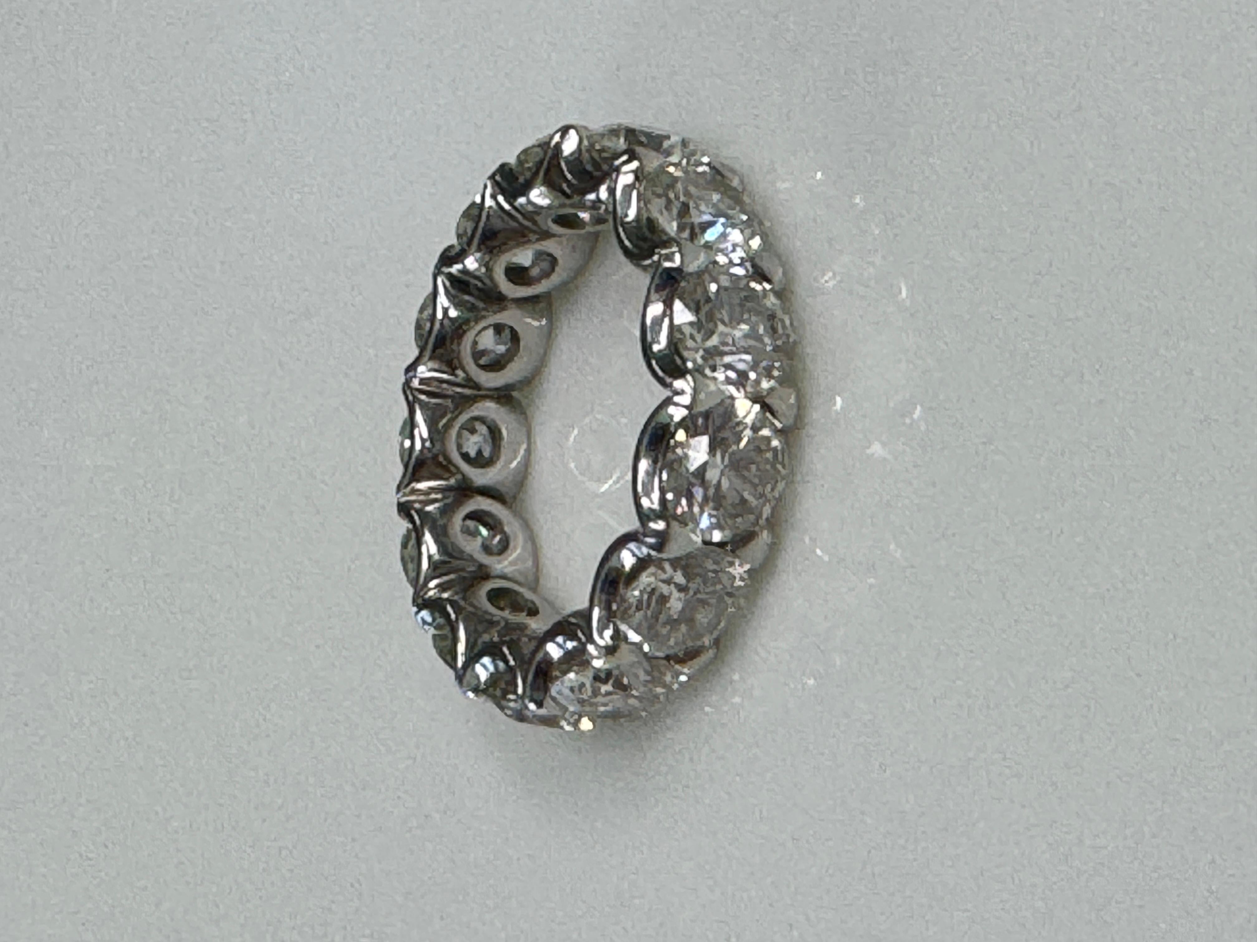 Contemporary 7.79 ctw Diamond Platinum Eternity Band - Excellent Cut - J IF-VS2 - all GIA For Sale