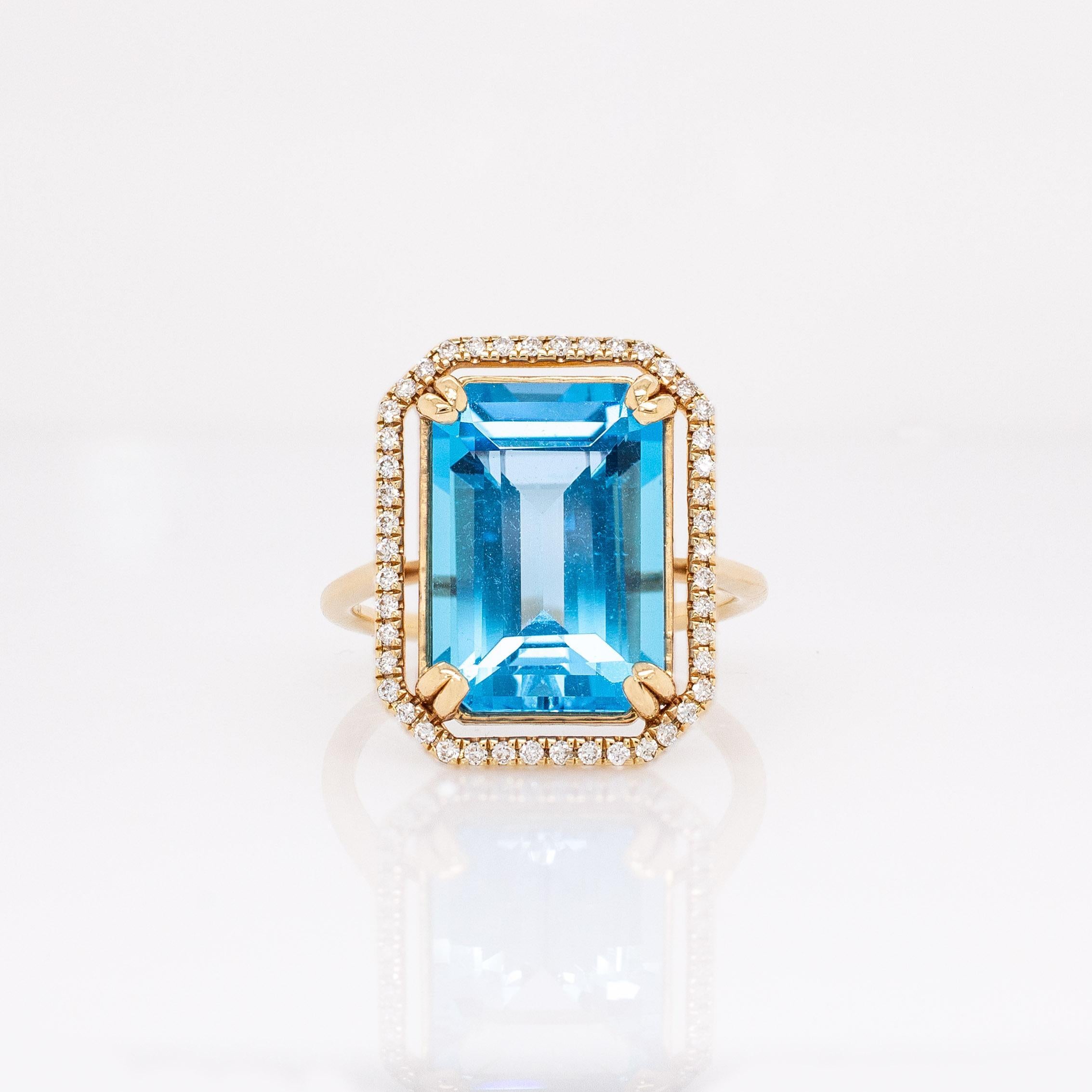 Contemporaneo Anello con dichiarazione di 7,7 carati di topazio svizzero e diamanti naturali: Oro massiccio 14k, 14x10mm in vendita
