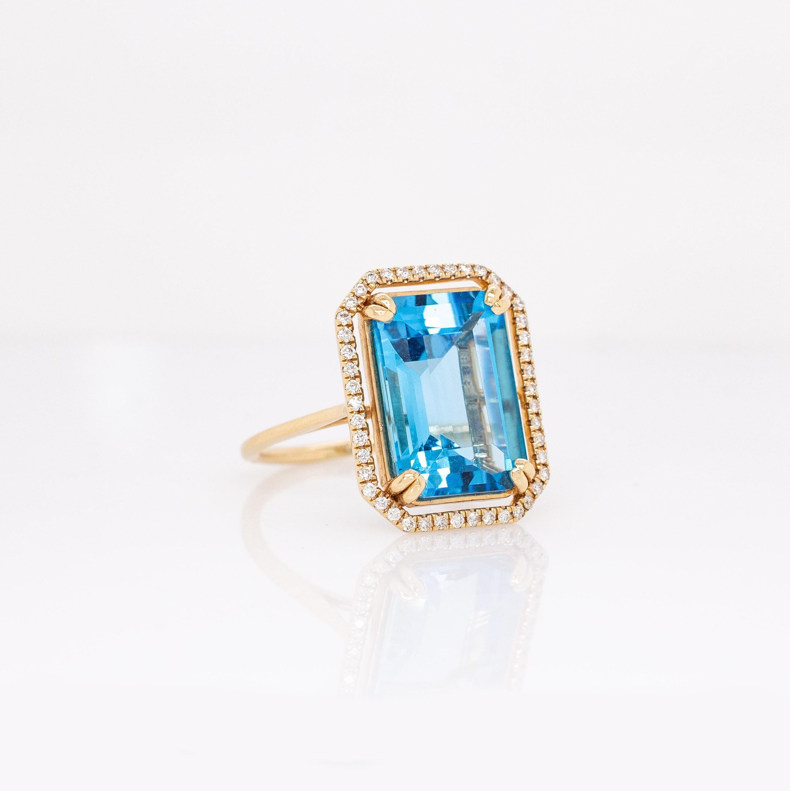 Taglio smeraldo Anello con dichiarazione di 7,7 carati di topazio svizzero e diamanti naturali: Oro massiccio 14k, 14x10mm in vendita
