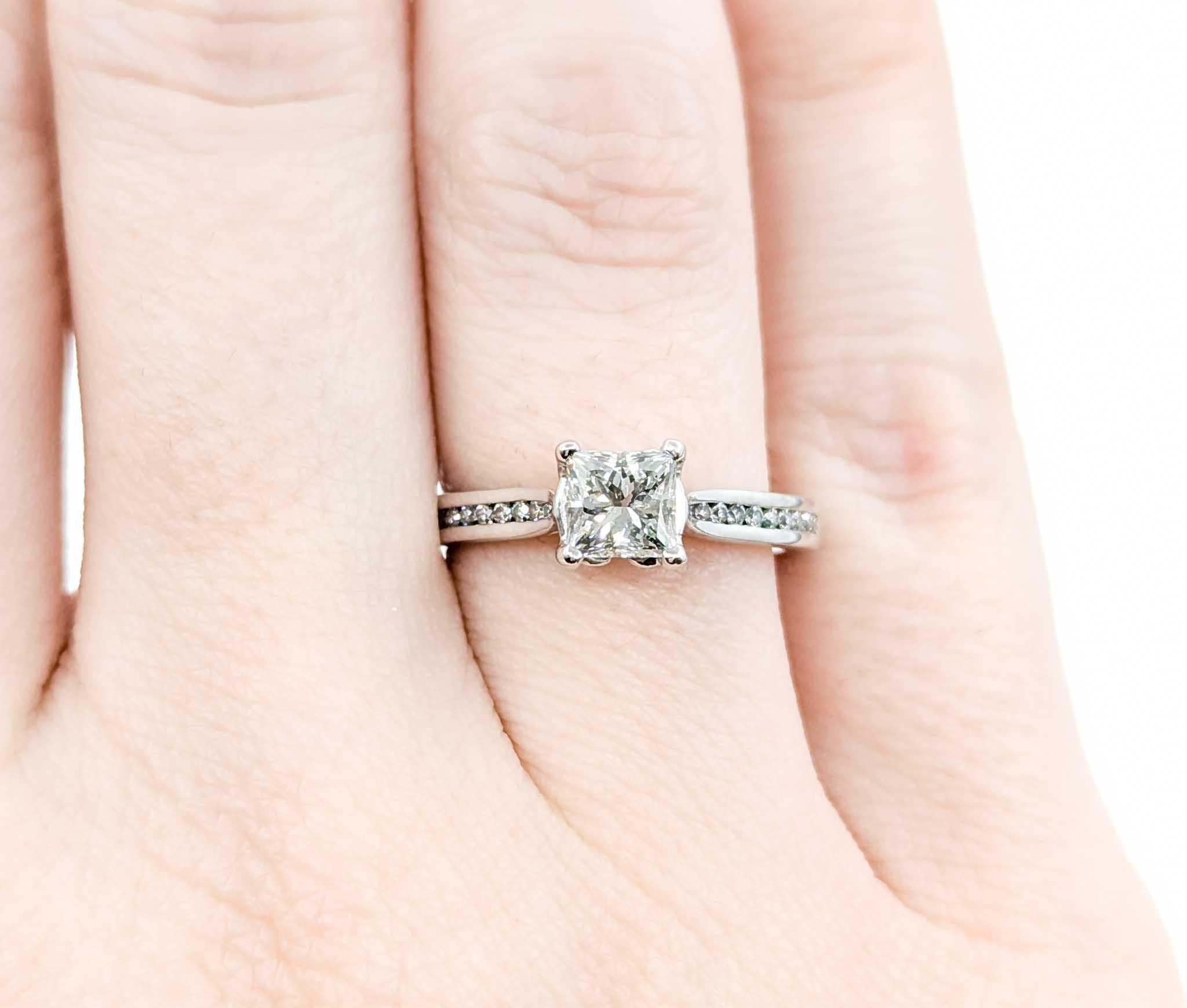 Women's .77ctw Princess Cut Diamond Engagement Ring in White Gold For Sale