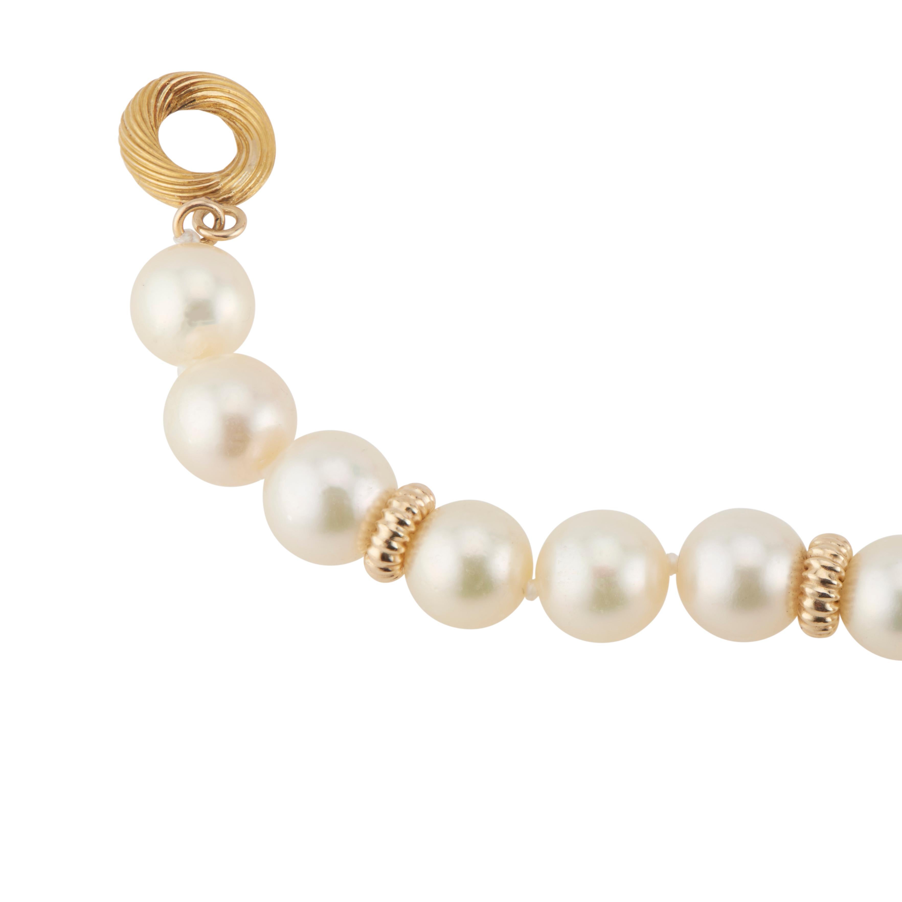 Round Cut Cultured Pearl Yellow Gold Bracelet