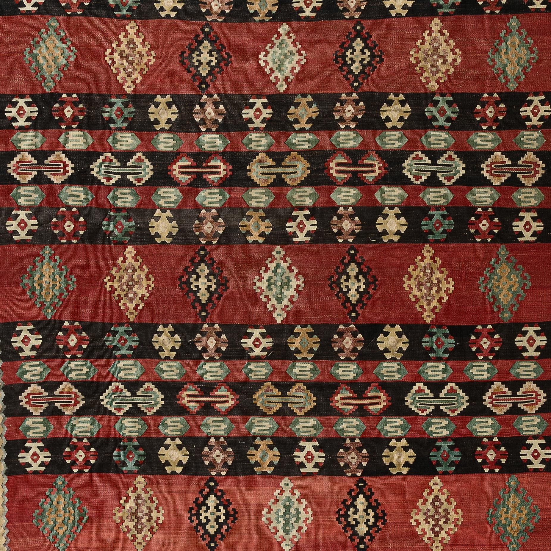 7.7x10.3 Ft Handgefertigter Türkischer Kelim. Flachgewebter Wollteppich. Geometrischer Vintage-Teppich (Ende des 20. Jahrhunderts) im Angebot