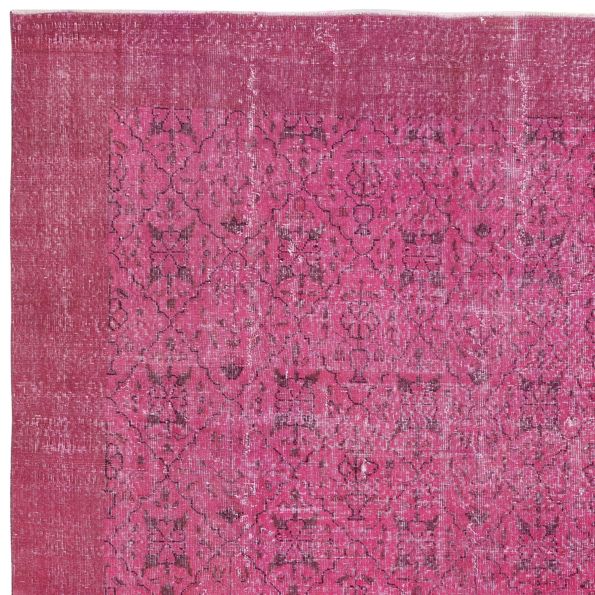 7.7x11.2 Ft Vintage Türkische Wolle Bereich Teppich Overdyed in Rosa für moderne Interieurs im Zustand „Gut“ im Angebot in Spring Valley, NY