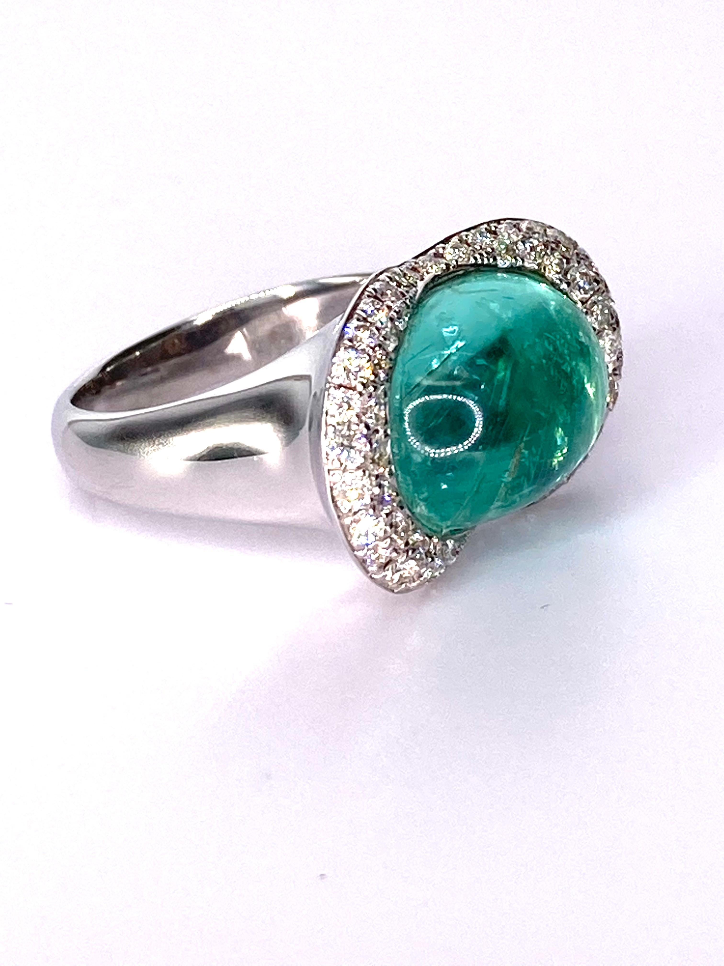 7.8 Carat Paraiba Tourmaline Cabochon and Diamond Ring In New Condition For Sale In Los Angeles, CA