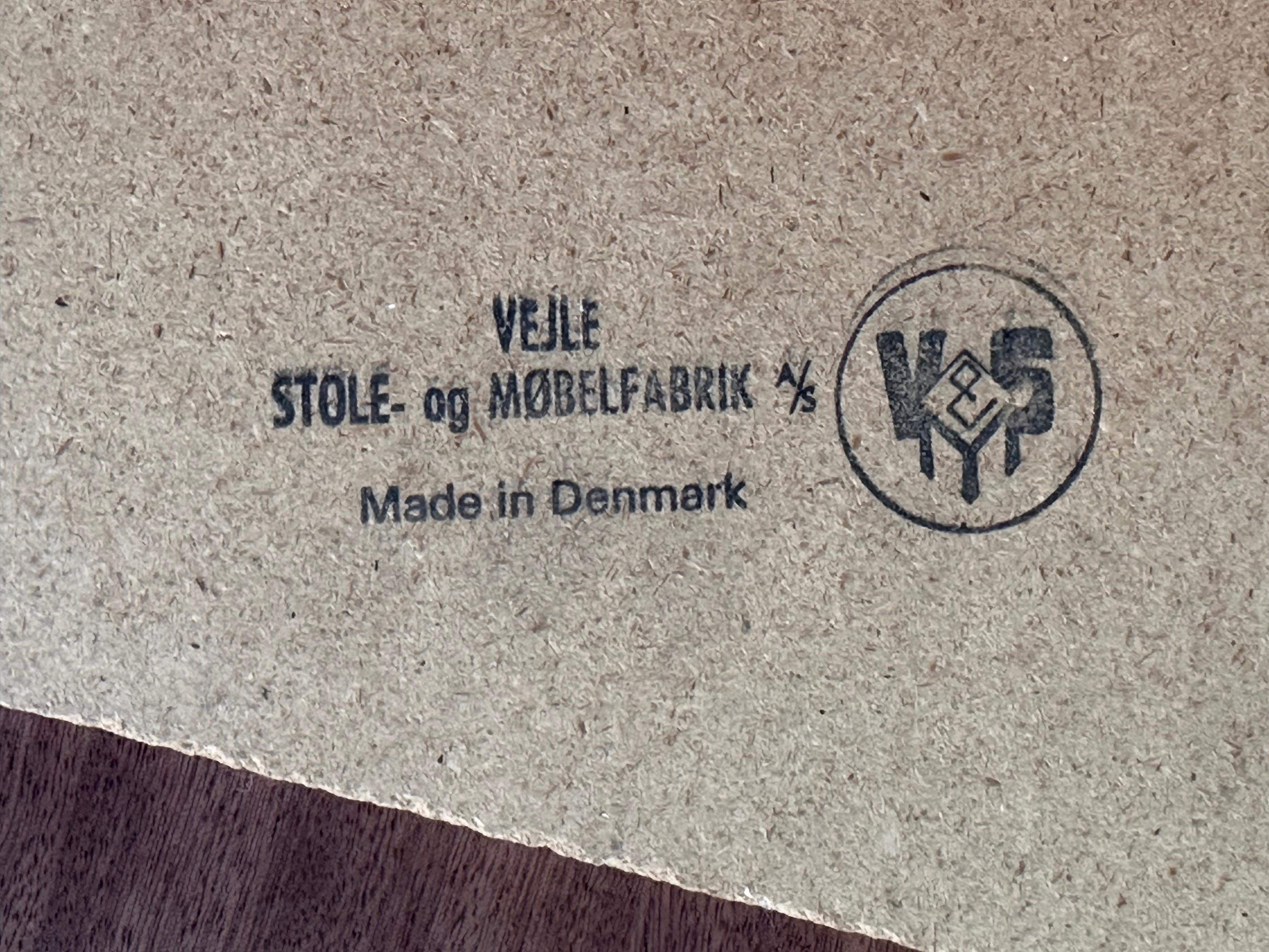 7.8 ft Henning Kjaernulf for Vejle Stole Danish Modern Teak Dining Table leafs For Sale 9