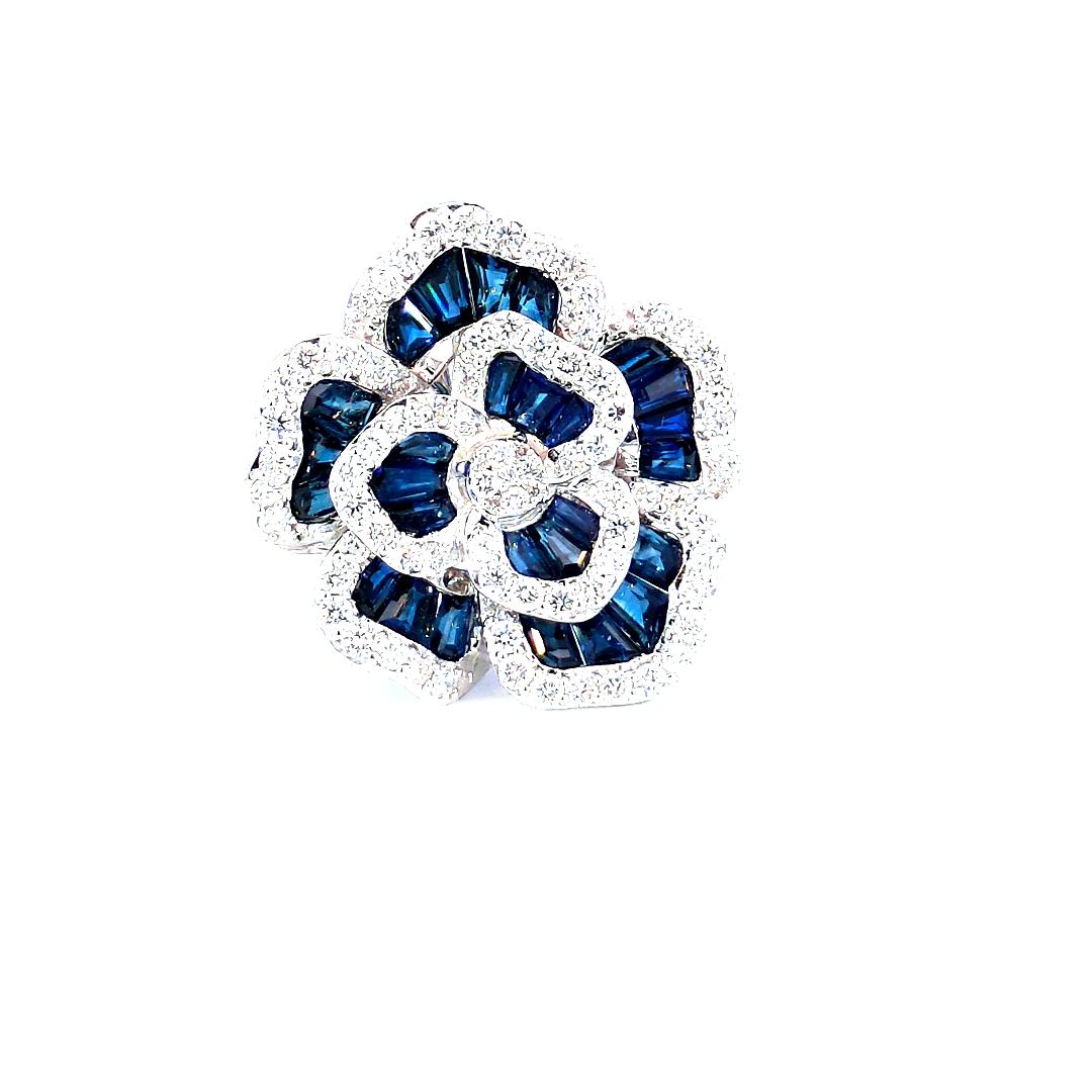 Bague en or 18 carats avec diamants de 7,80 carats et saphir bleu Neuf - En vente à New York, NY