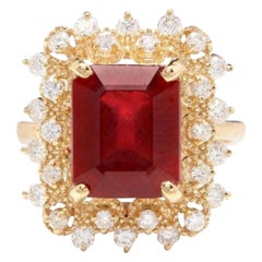 7.80 Carat Impressive Red Ruby and Natural Diamond 14 Karat Yellow Gold Ring