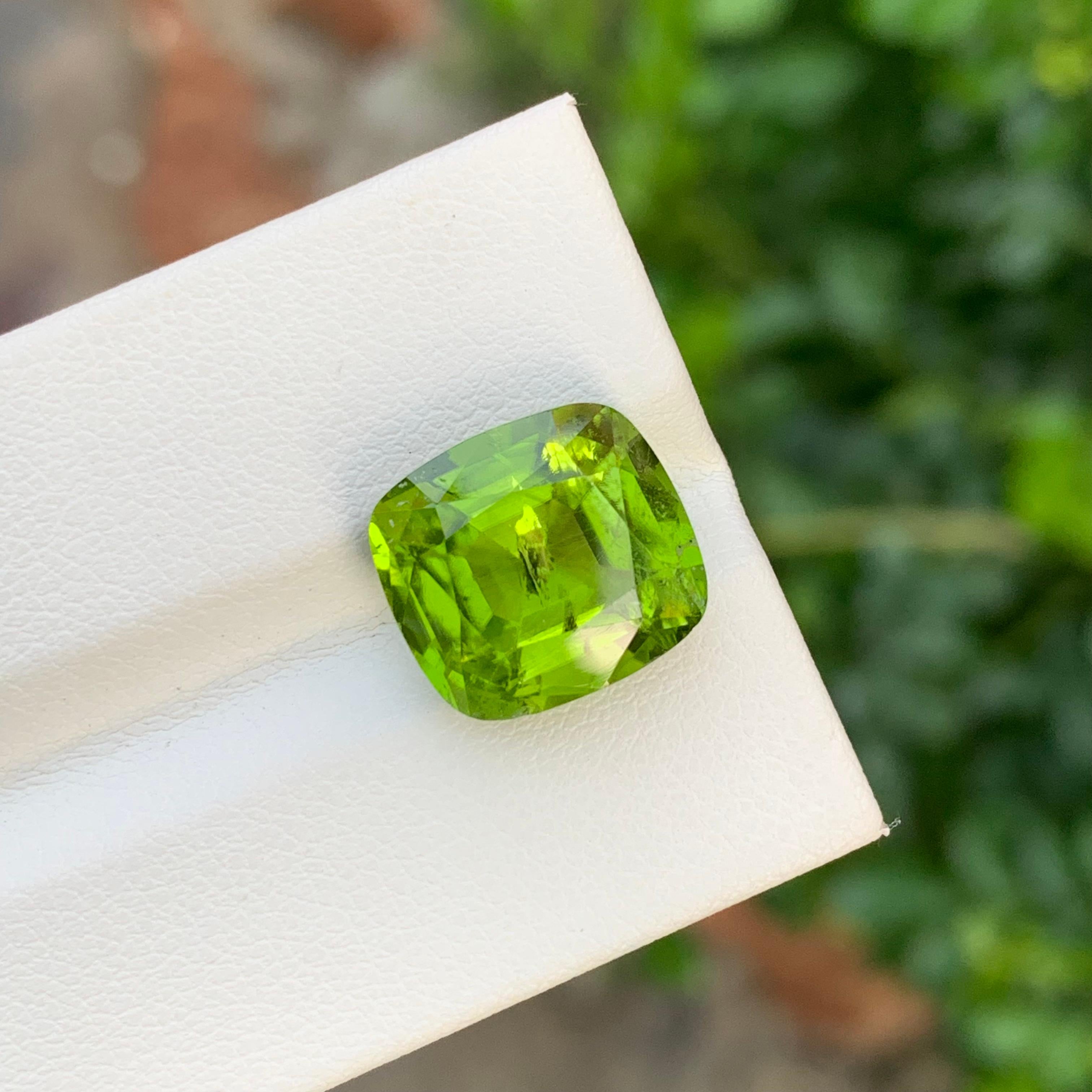 7.80 quilates de peridoto verde manzana natural suelto en forma de cojín para joyería en venta 4