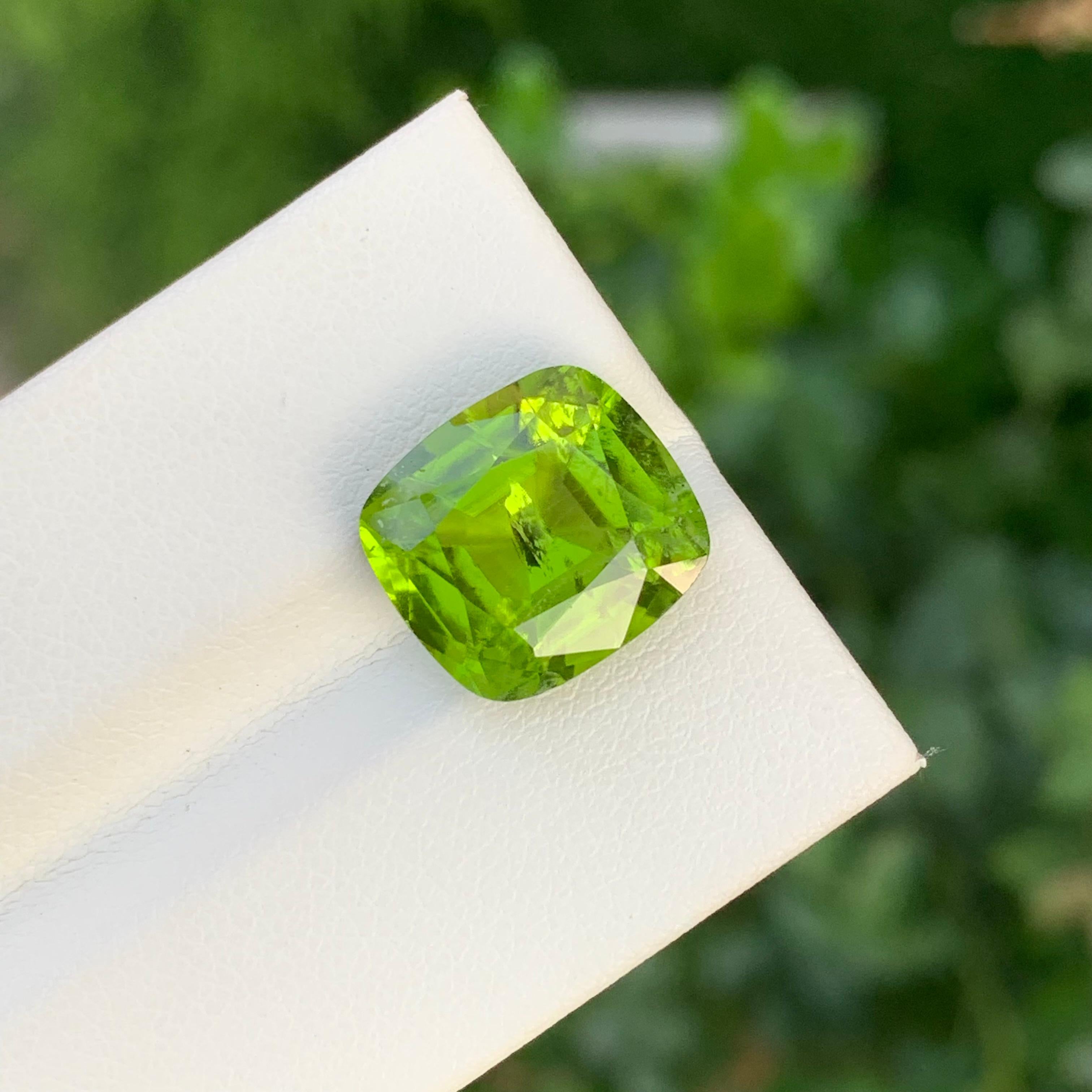 7.80 quilates de peridoto verde manzana natural suelto en forma de cojín para joyería Artes y manualidades en venta