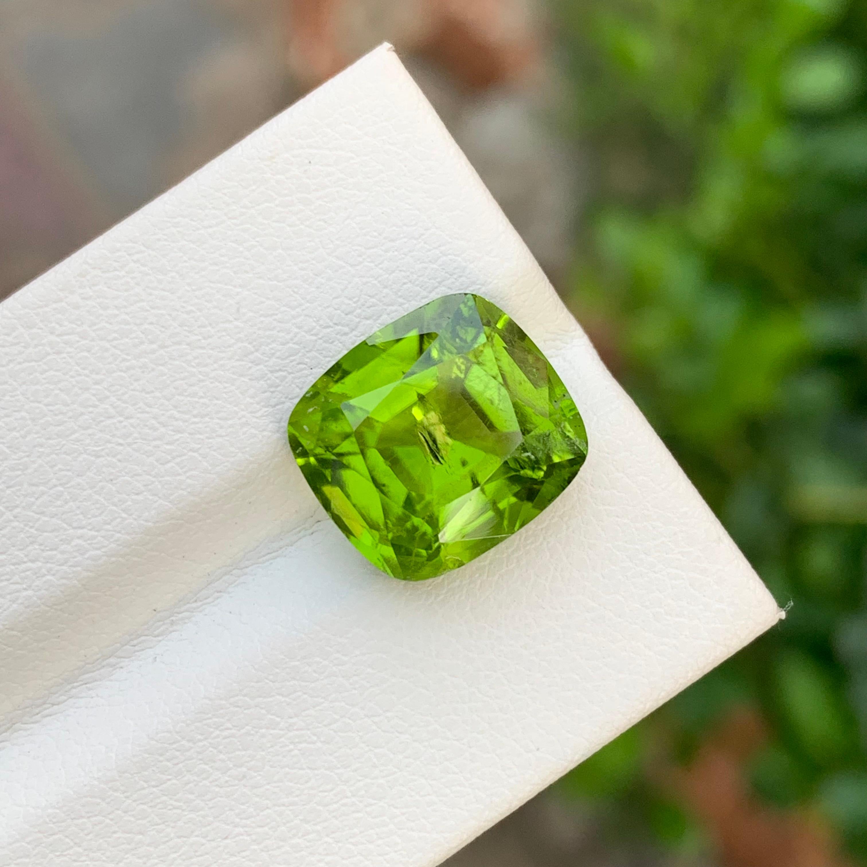 7.80 quilates de peridoto verde manzana natural suelto en forma de cojín para joyería en venta 1
