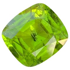 7.80 Carat Natural Loose Apple Green Peridot Cushion Shape Gem For Jewellery