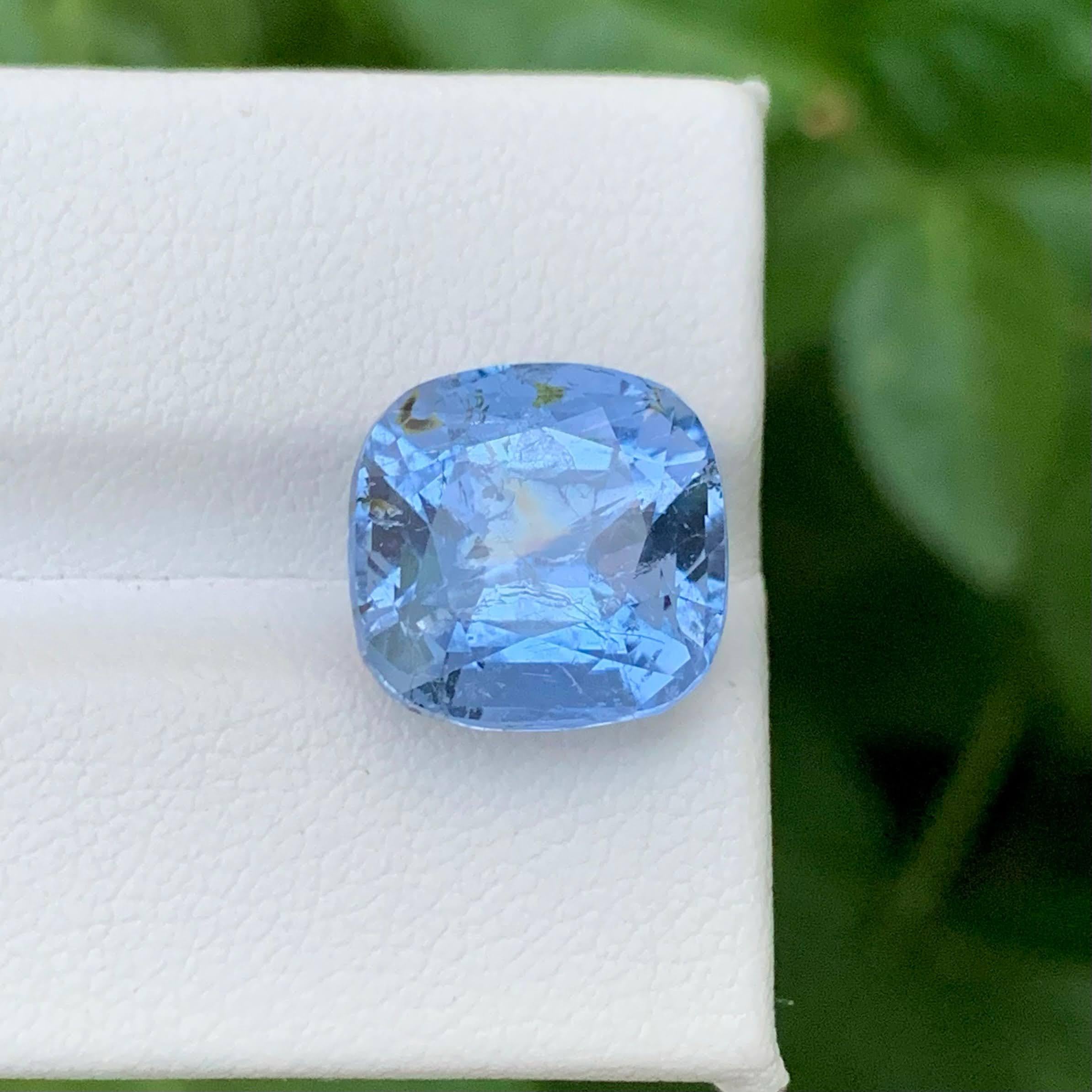 Gewicht 7,80 Karat 
Abmessungen 12,2x12,0x8,5mm
Behandlung Keine
Herkunft Pakistan 
Klarheit SI
Form Schnitt Kissen





Dieser 7,80 Karat schwere, lose blaue Goshenit-Aquamarin ist ein außergewöhnlicher Edelstein, der in einer raffinierten