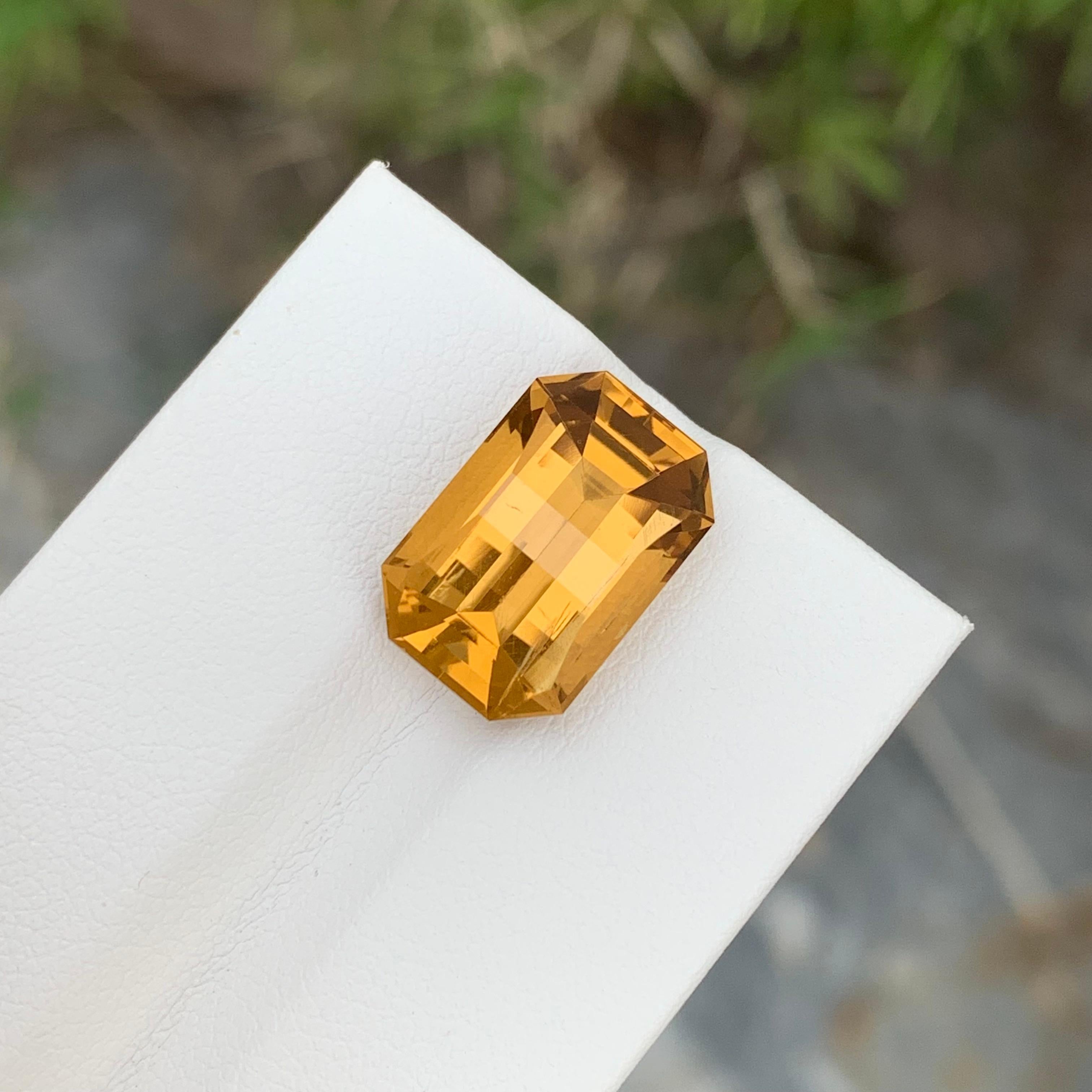 Emerald Cut 7.80 Carat Natural Loose Citrine Pixel Cut Gem For Necklace Jewellery  For Sale