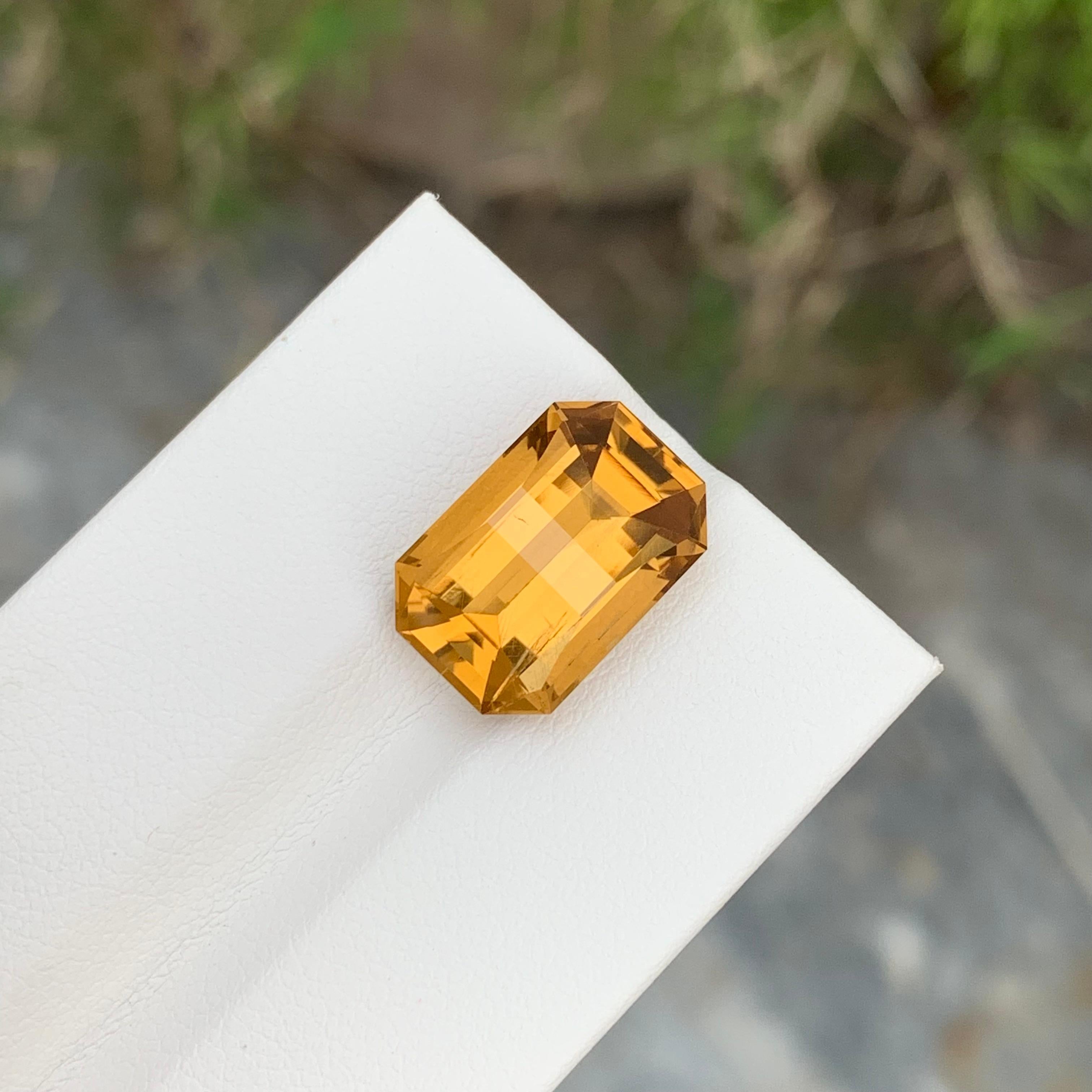Women's or Men's 7.80 Carat Natural Loose Citrine Pixel Cut Gem For Necklace Jewellery For Sale