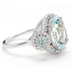 7.80 Carat Exquisite Natural Aquamarine and Diamond 14K Solid White Gold Ring