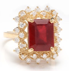 7.80 Carat Impressive Red Ruby and Natural Diamond 14 Karat Yellow Gold Ring