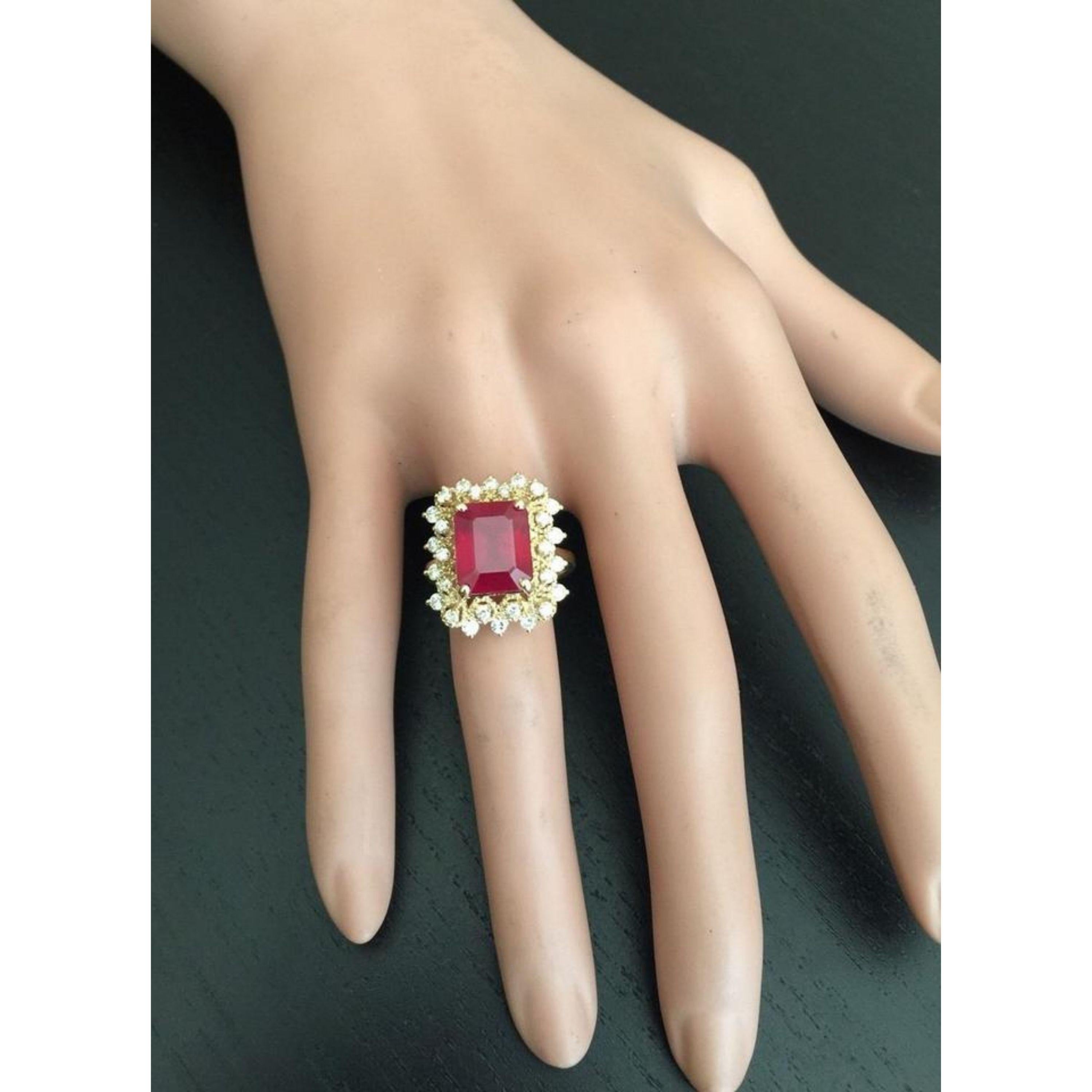 7.80 Carat Impressive Red Ruby and Natural Diamond 14 Karat Yellow Gold Ring For Sale 2