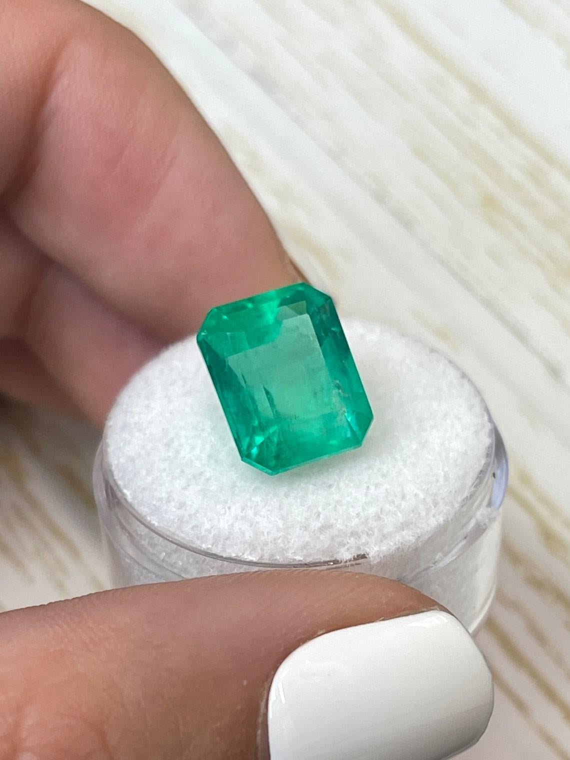 Émeraude colombienne de 7,81 carats de la mine Muzo - Pierre de naissance du mois de mai Neuf - En vente à Jupiter, FL