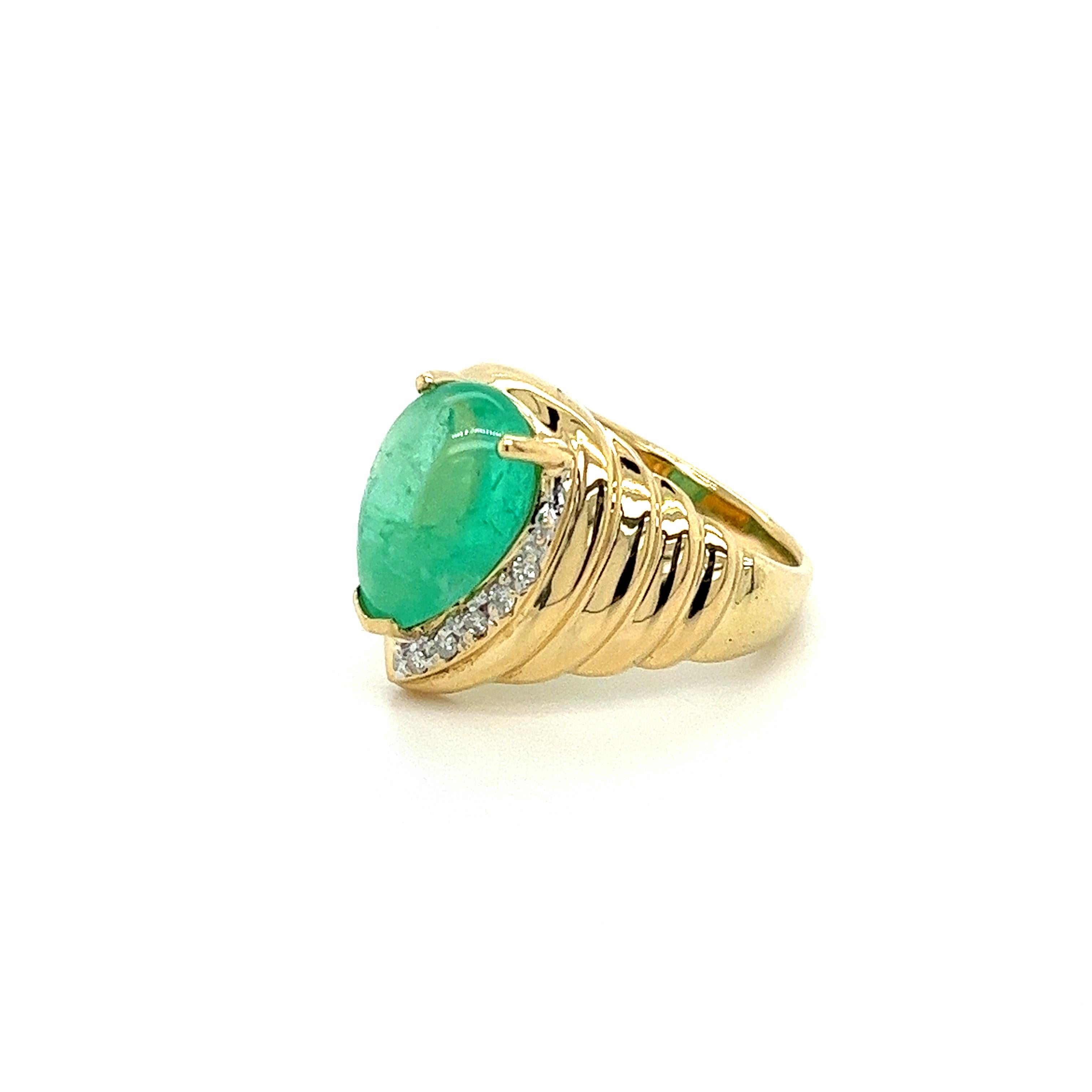 Art Deco 7.81 Carat Pear Shaped Cabochon Emerald Ring with Round Diamonds in 18K Gold For Sale