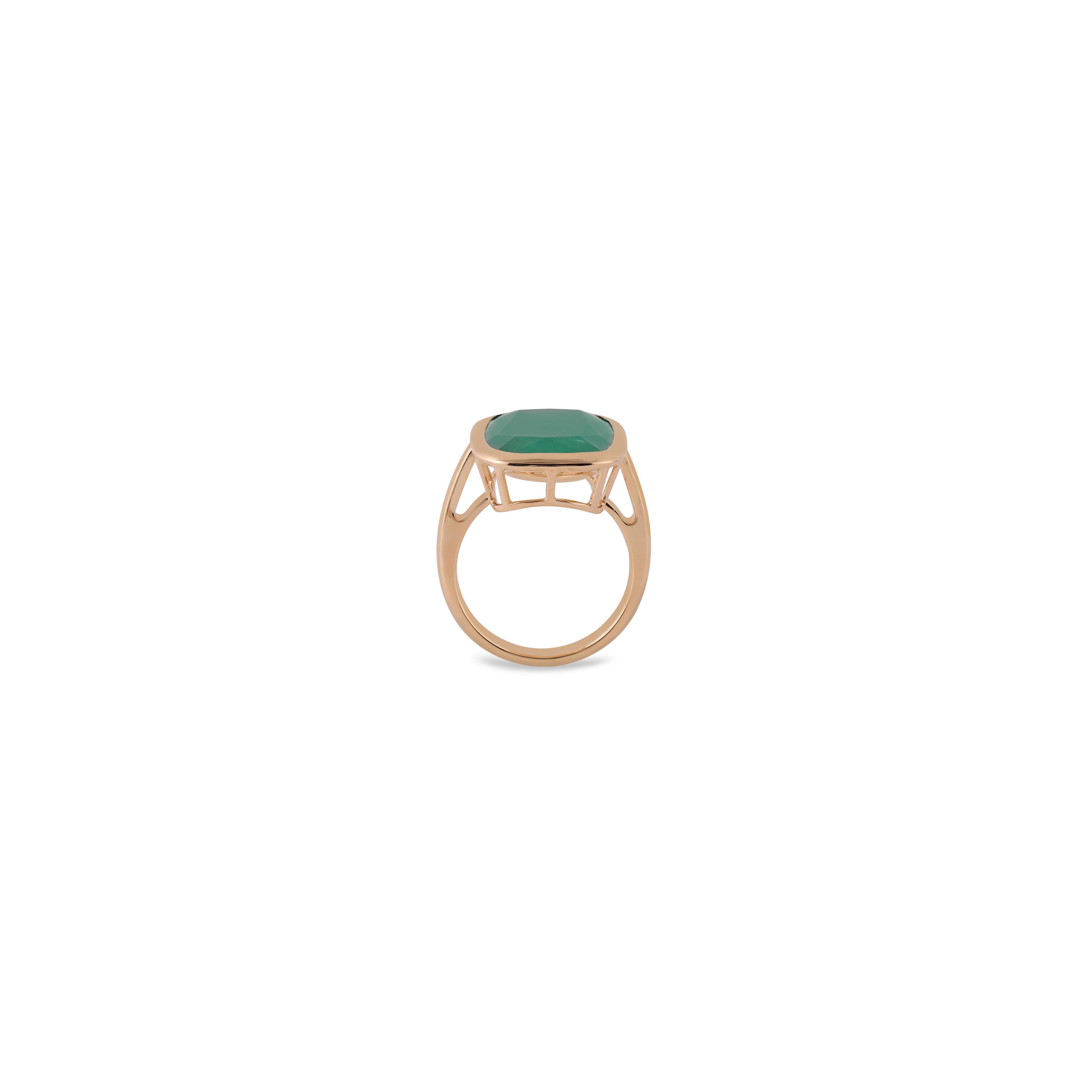 Contemporary 7.81 Carat Zambian Emerald Close Setting Ring in 18k Yellow Gold For Sale