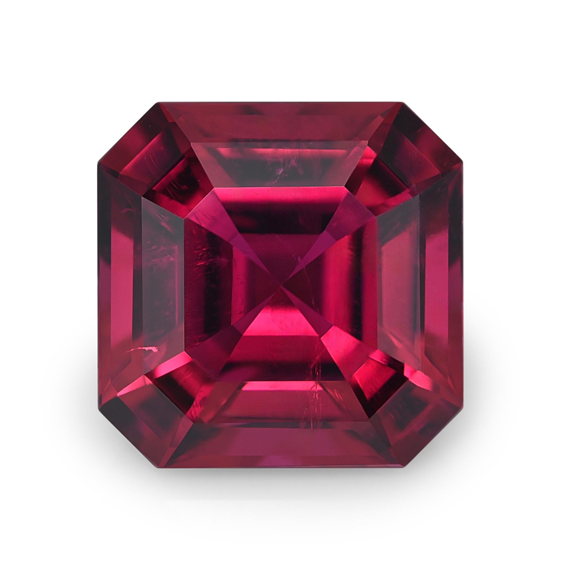 7.81 Carats Red Tourmaline  In New Condition For Sale In Los Angeles, CA