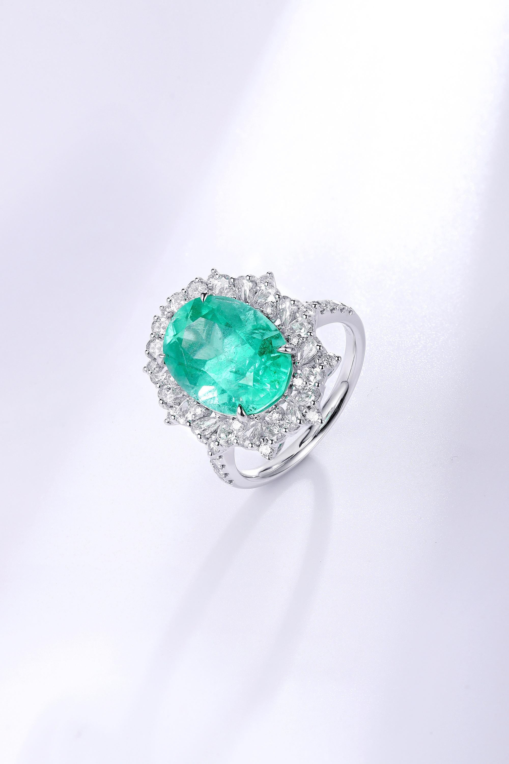 5,47 ct Esmeralda sin aceite certificada por GIA Oro platino raro origen Rusia en venta 2