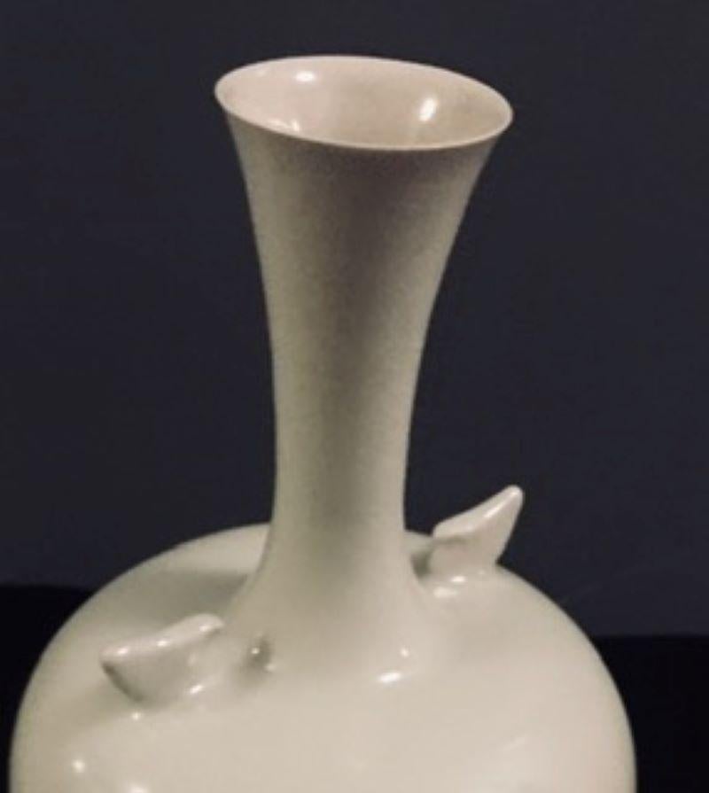 781 Japanese Mashiko-ware White Porcelain Glaze Vase For Sale 2
