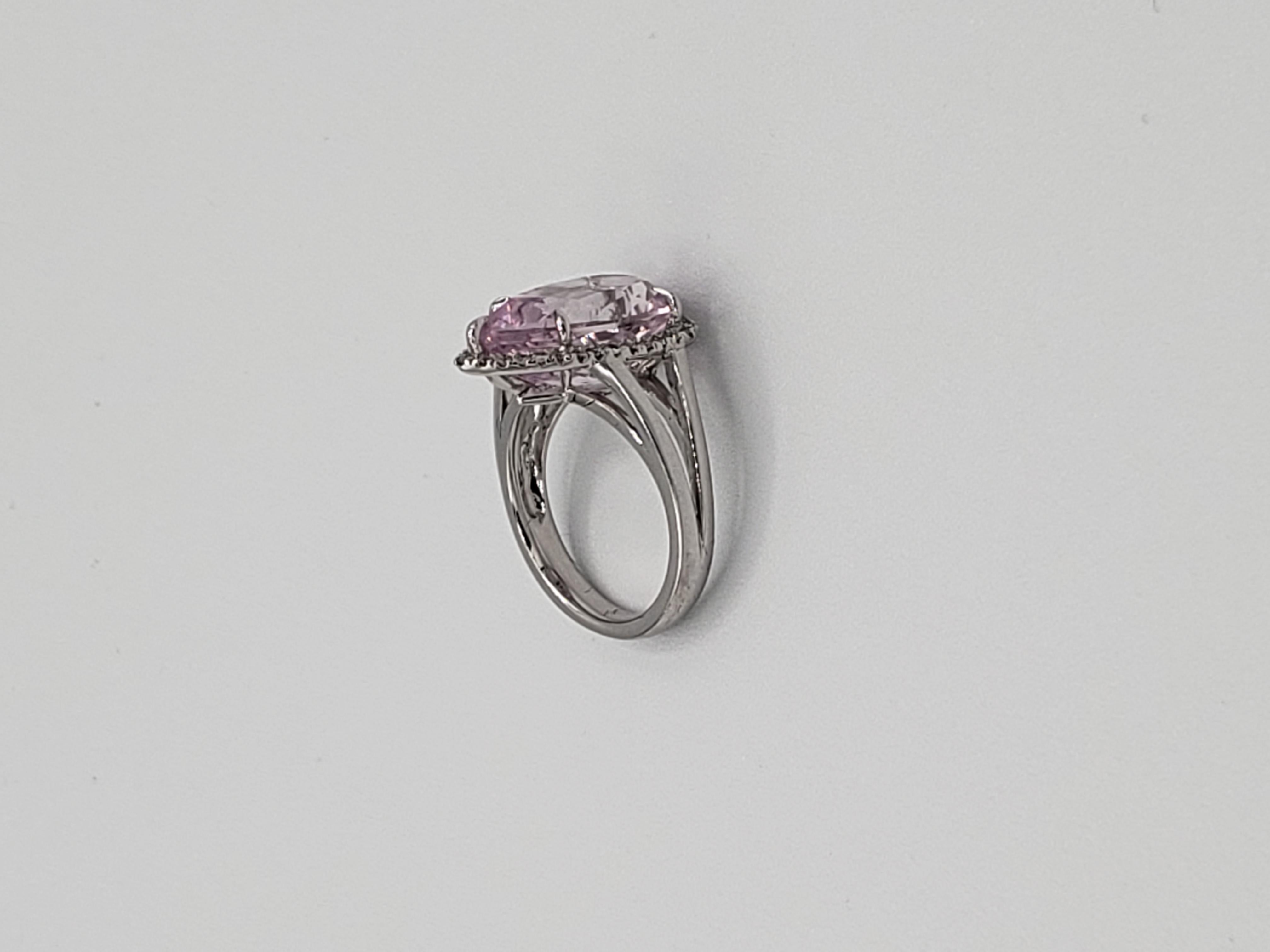 NEW CERTIFIED Natural Kunzite 7.83 Ct and Diamond Ring in 14k White Gold For Sale 1
