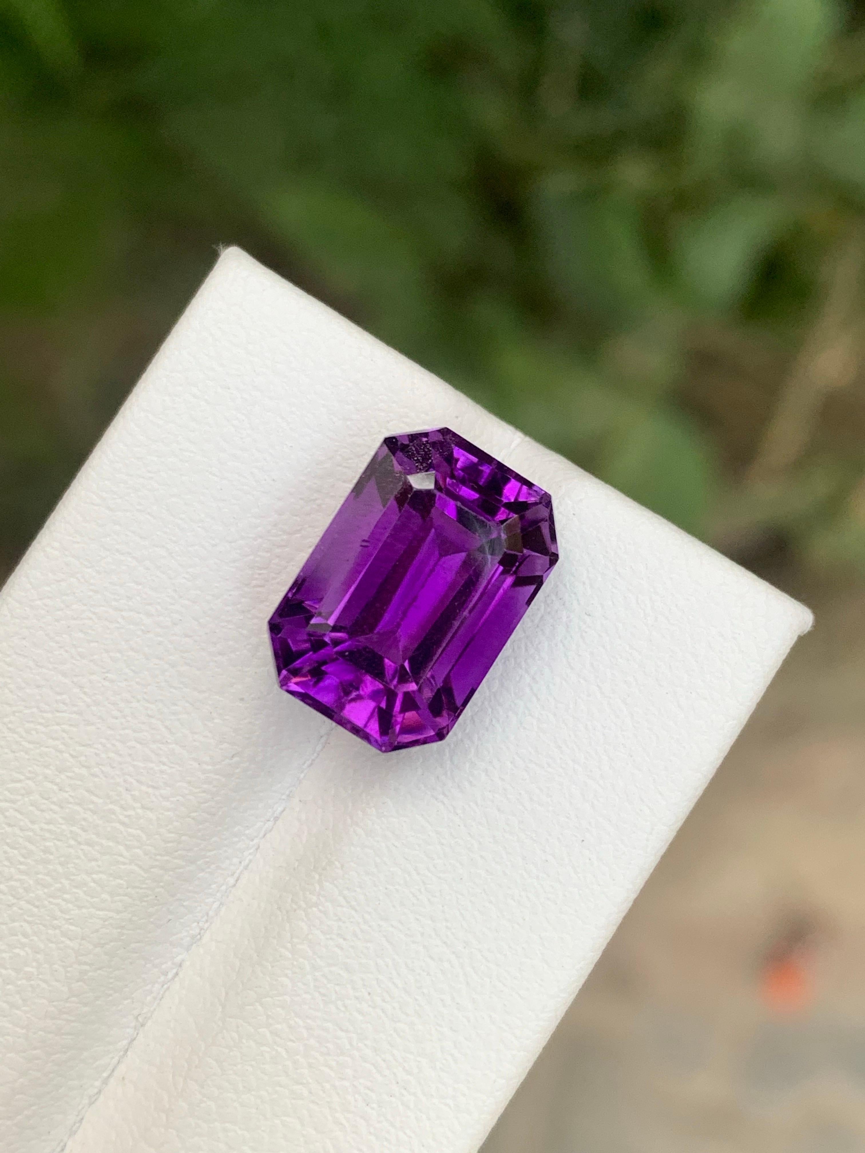 Ametista naturale sfusa da 7,85 carati a forma di ottagono dal Brasile in vendita 3