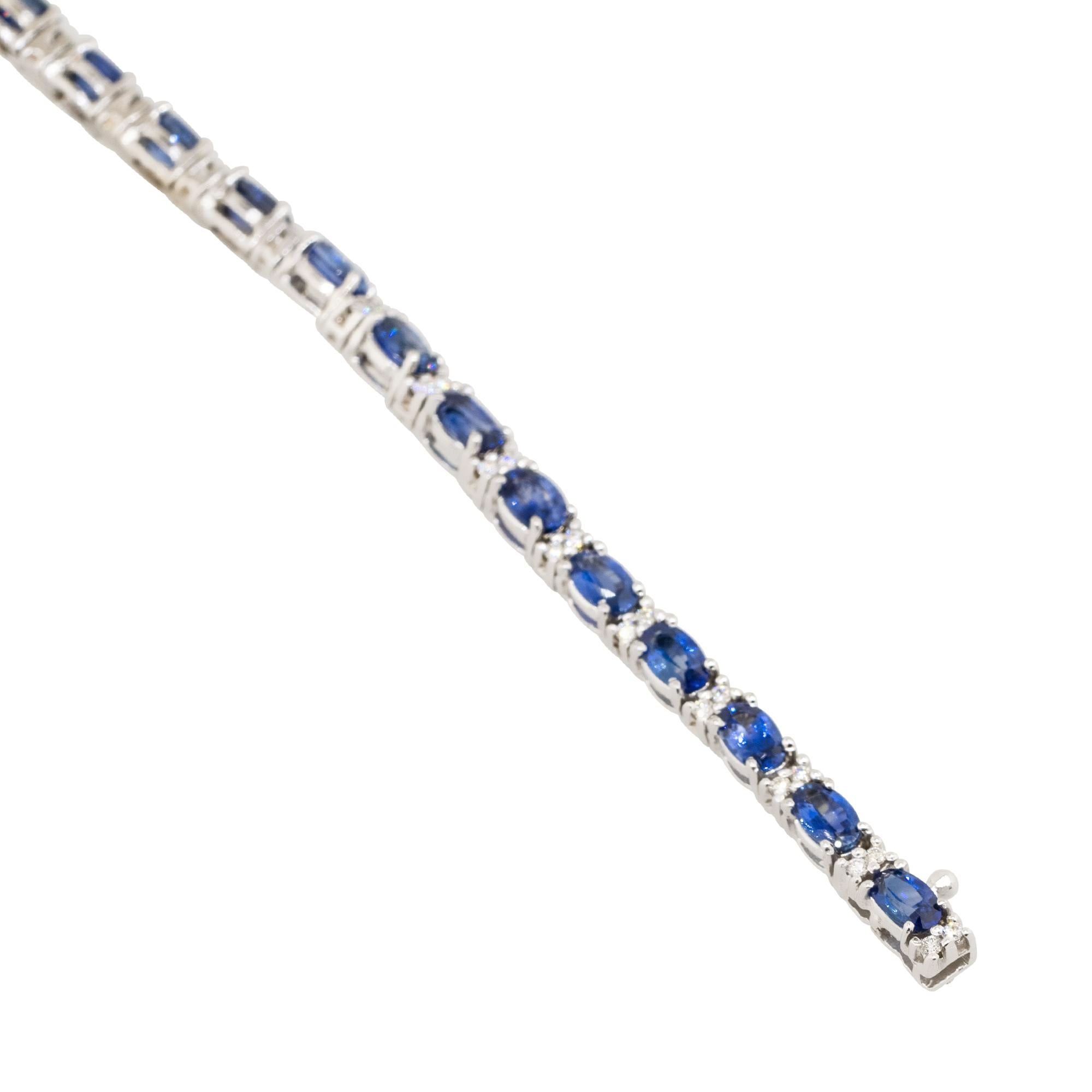 7.85 Carat Oval Sapphire & Diamond Link Bracelet 18 Karat En stock Excellent état - En vente à Boca Raton, FL