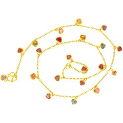 7,85cts Scrives Mehrfarbige Spinelle in Herzform 22 Karat Gold Halskette
