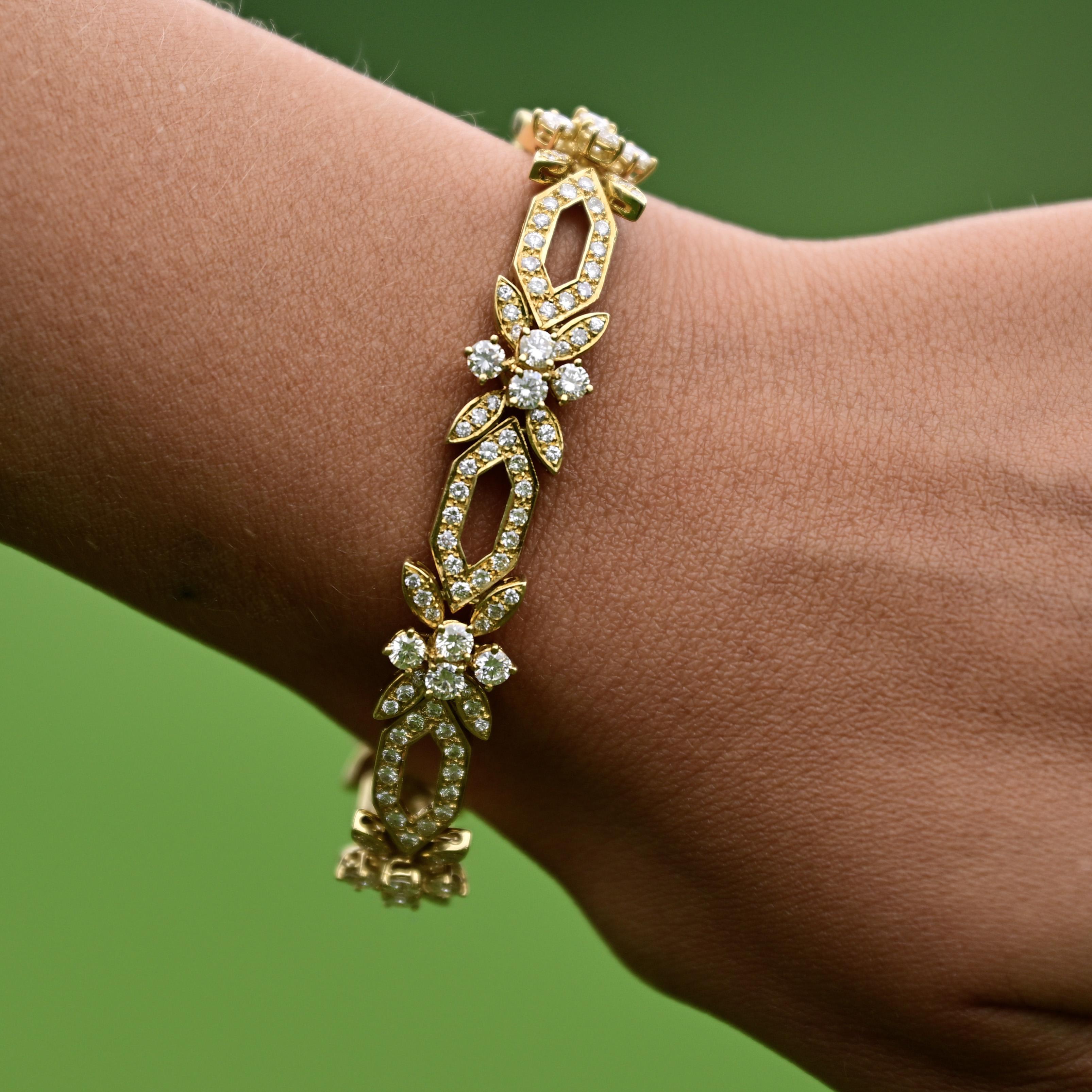Gliederarmband aus 18 Karat Gold mit 7,85 Karat Diamanten 1